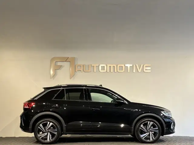 Volkswagen T-Roc view 7
