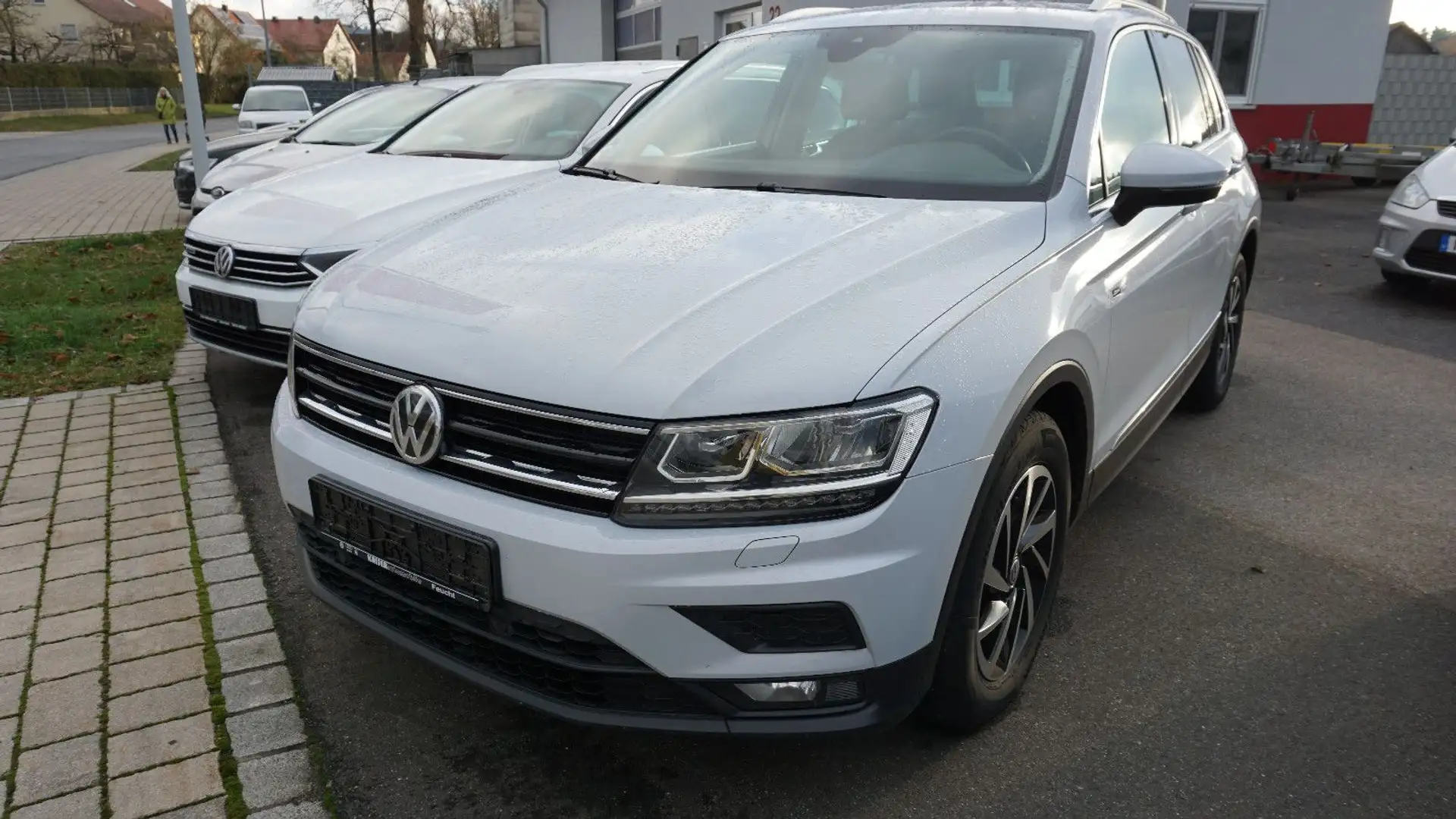 Volkswagen Tiguan Join Start-Stopp, 1. HD, PDC, Navi Silber - 1