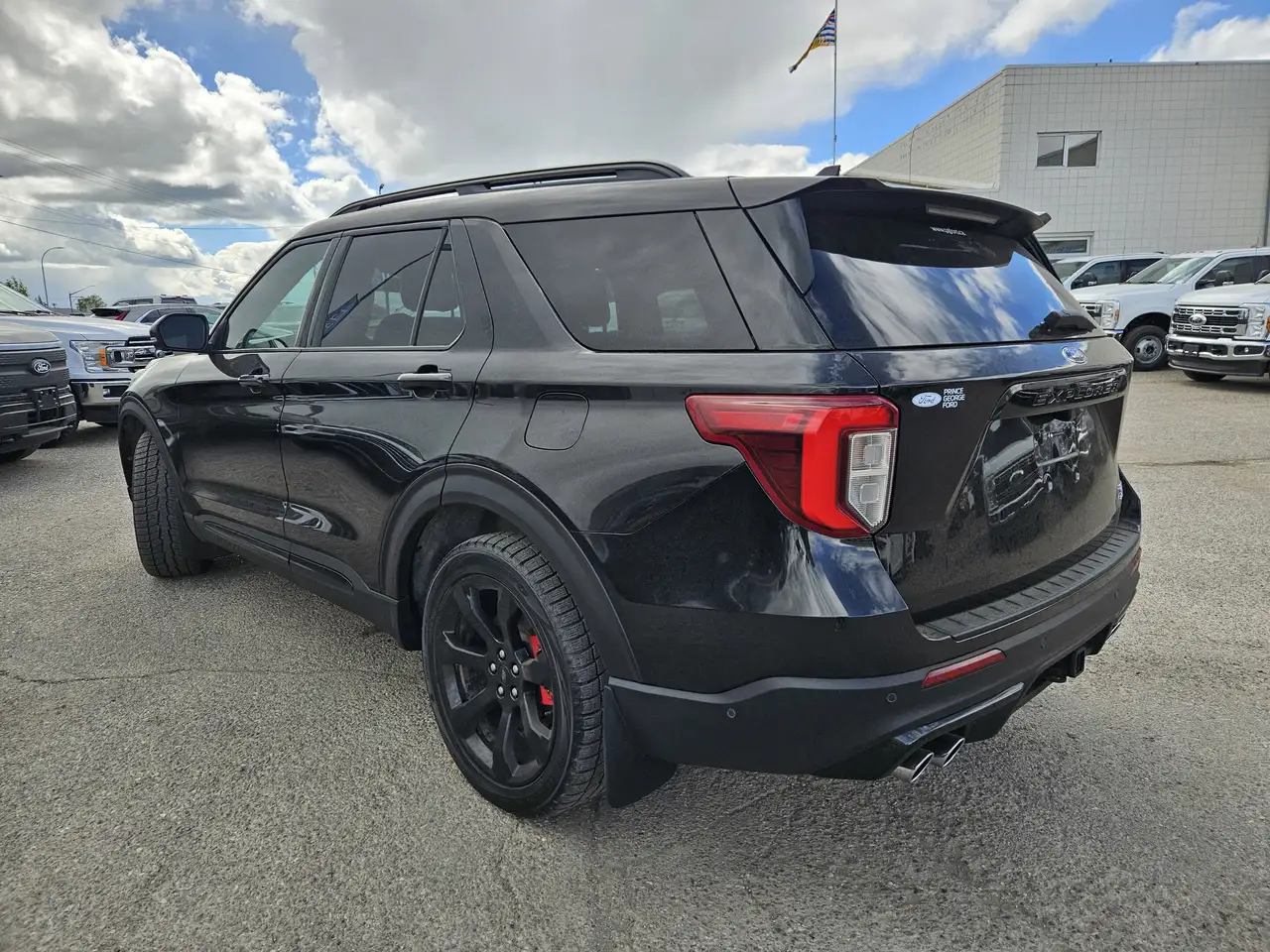 Ford Explorer снимка Ford Explorer