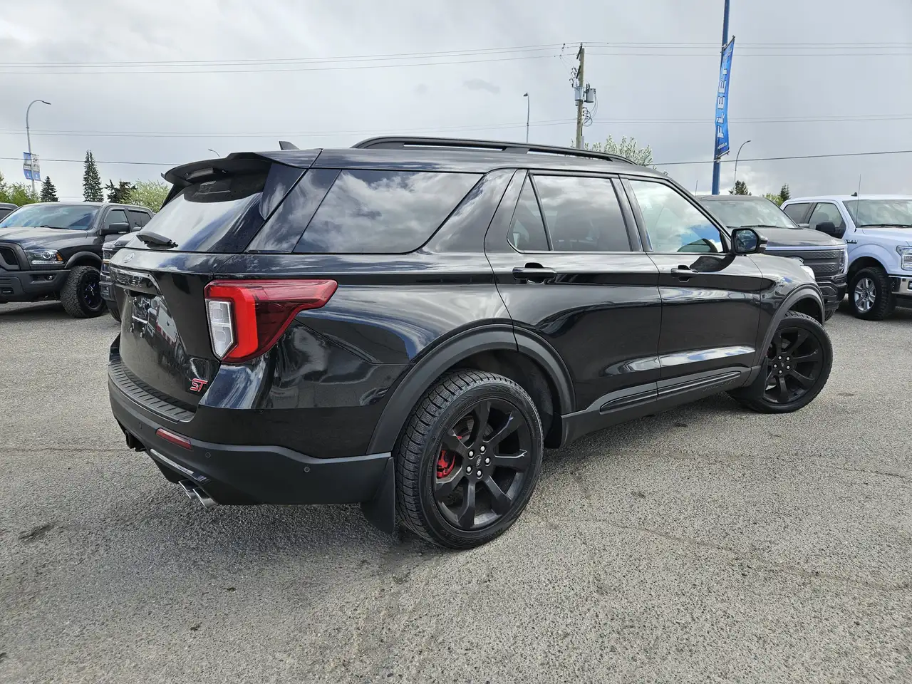 Ford Explorer снимка Ford Explorer