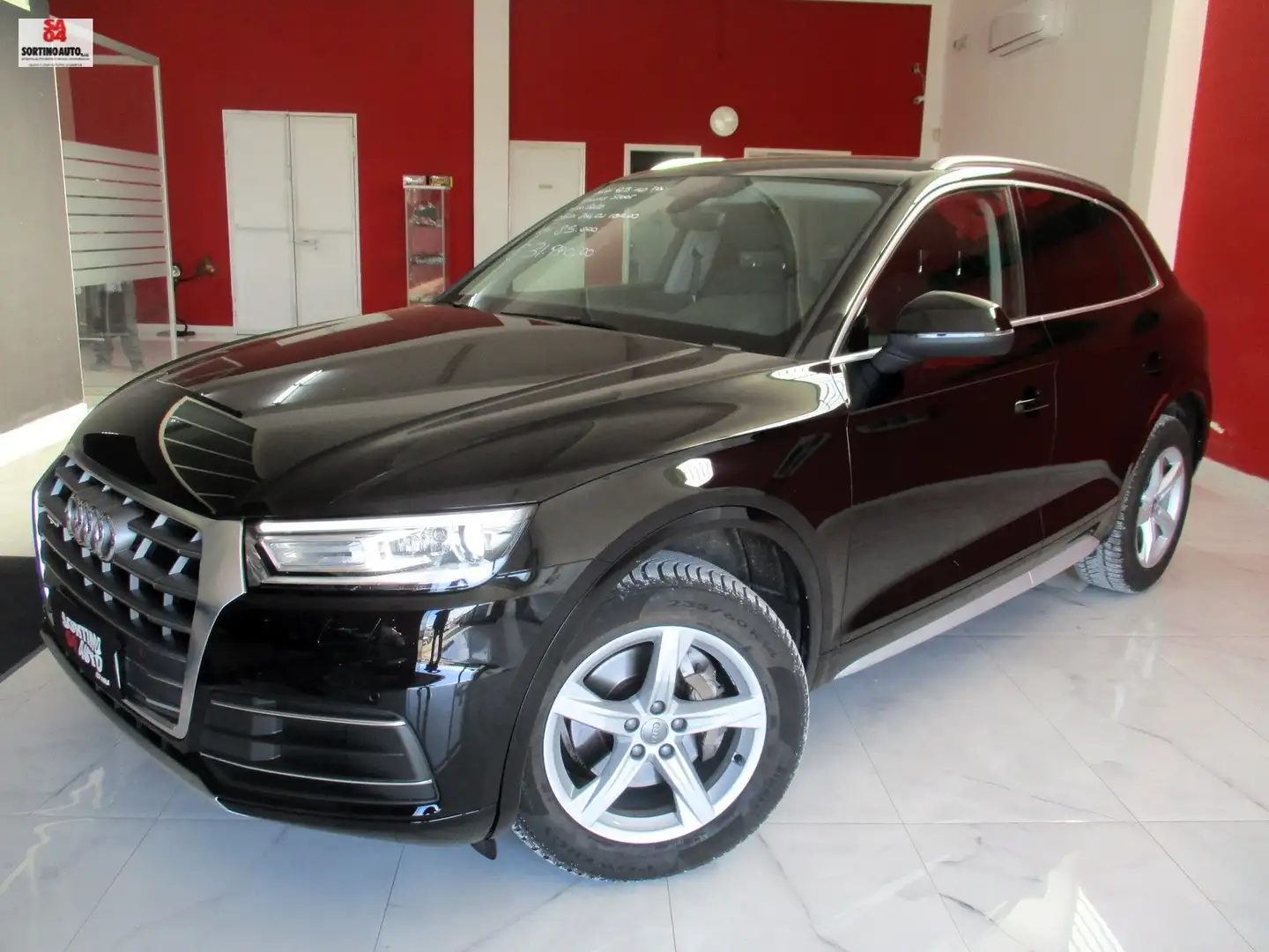 Audi Q5 40 2.0 tdi Busin.Sport quattro 204cv s-tronic FULL Nero - 1
