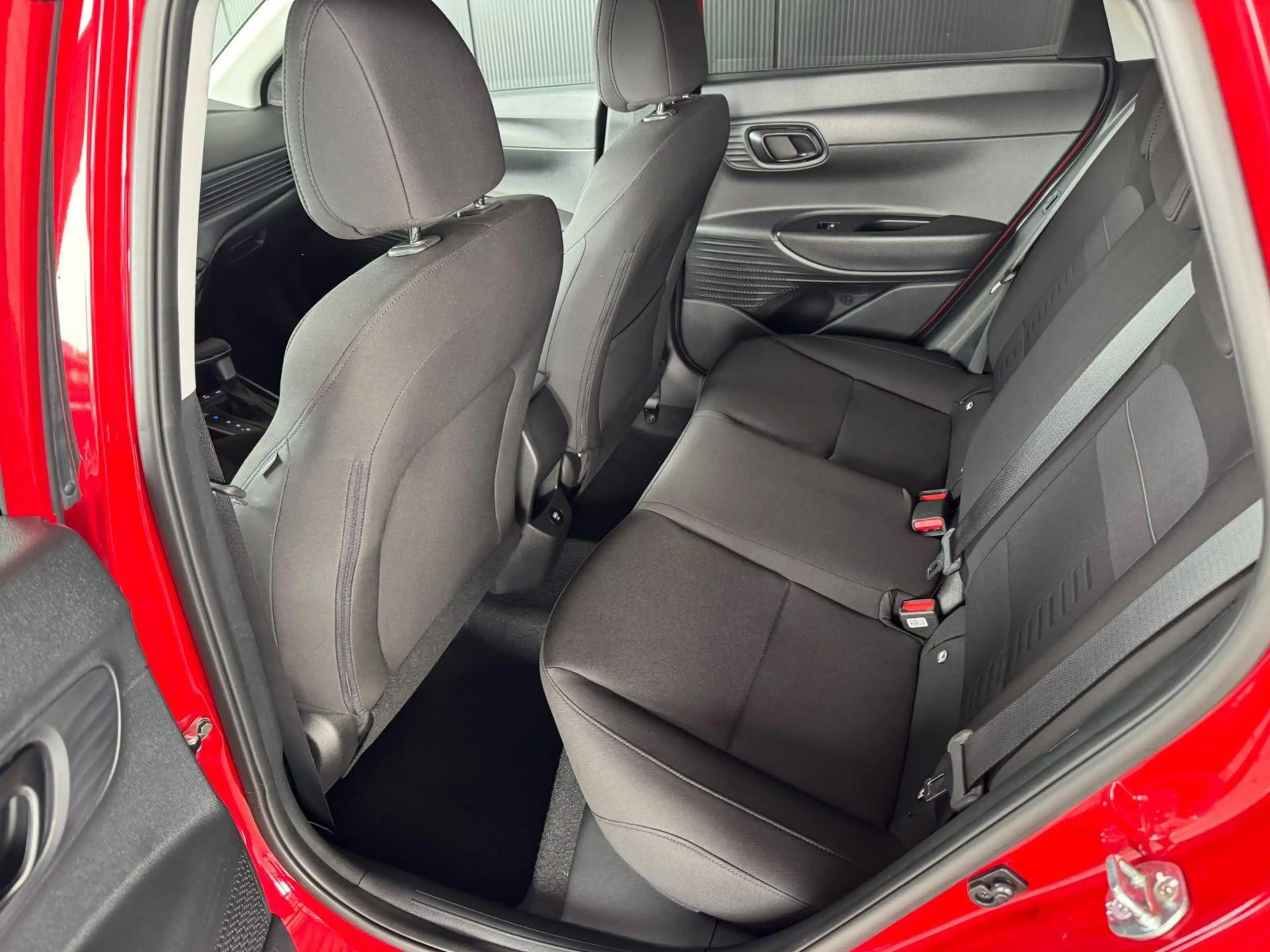 Hyundai BAYON Comfort Plus 1.0 T-GDI 7-DCT AT / Tempomat / Kamer — photo 6