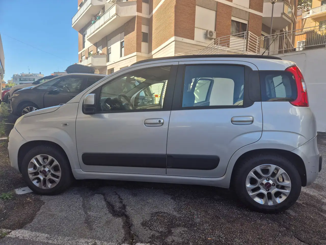Fiat Panda 0.9 twin air automatica — photo 1 of 9