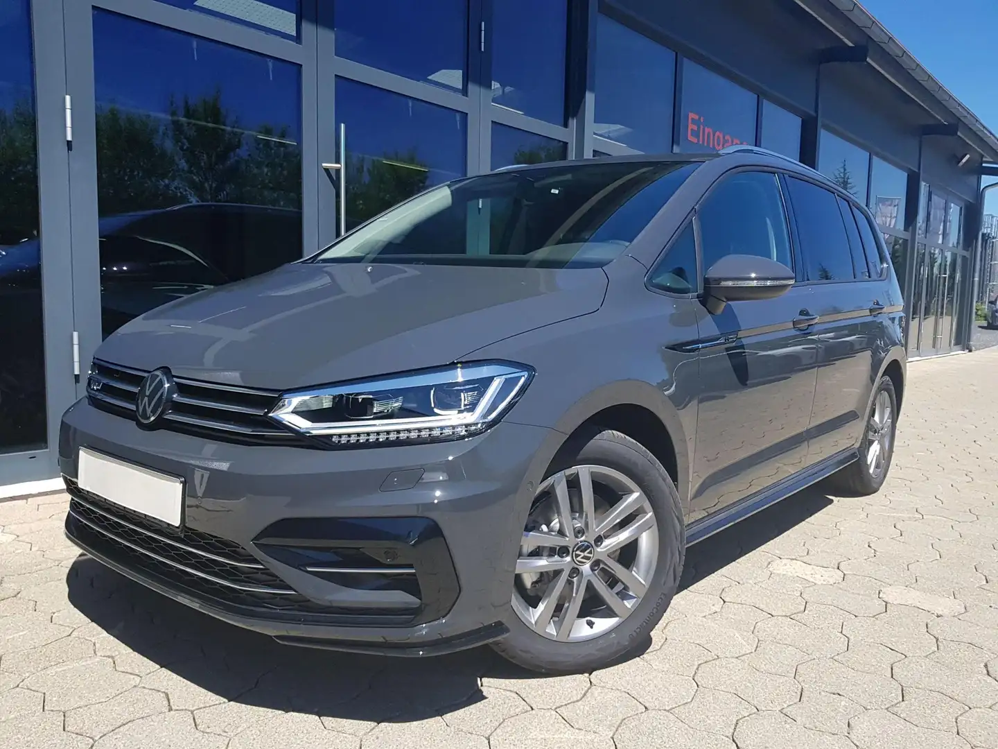 Volkswagen Touran Comfort Plus R-Line 1,5TSI DSG 110KW 7 Sitze, A... Grau - 1