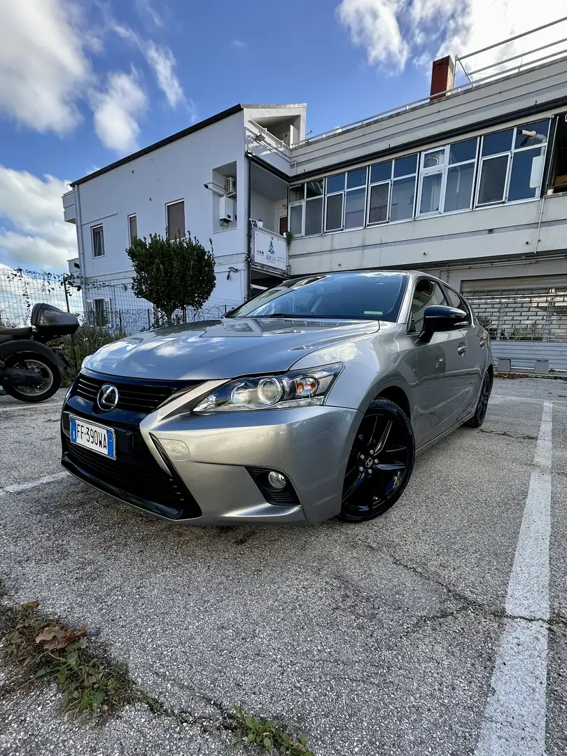 Lexus CT 200h 1.8 hybrid Black Street cvt - 1