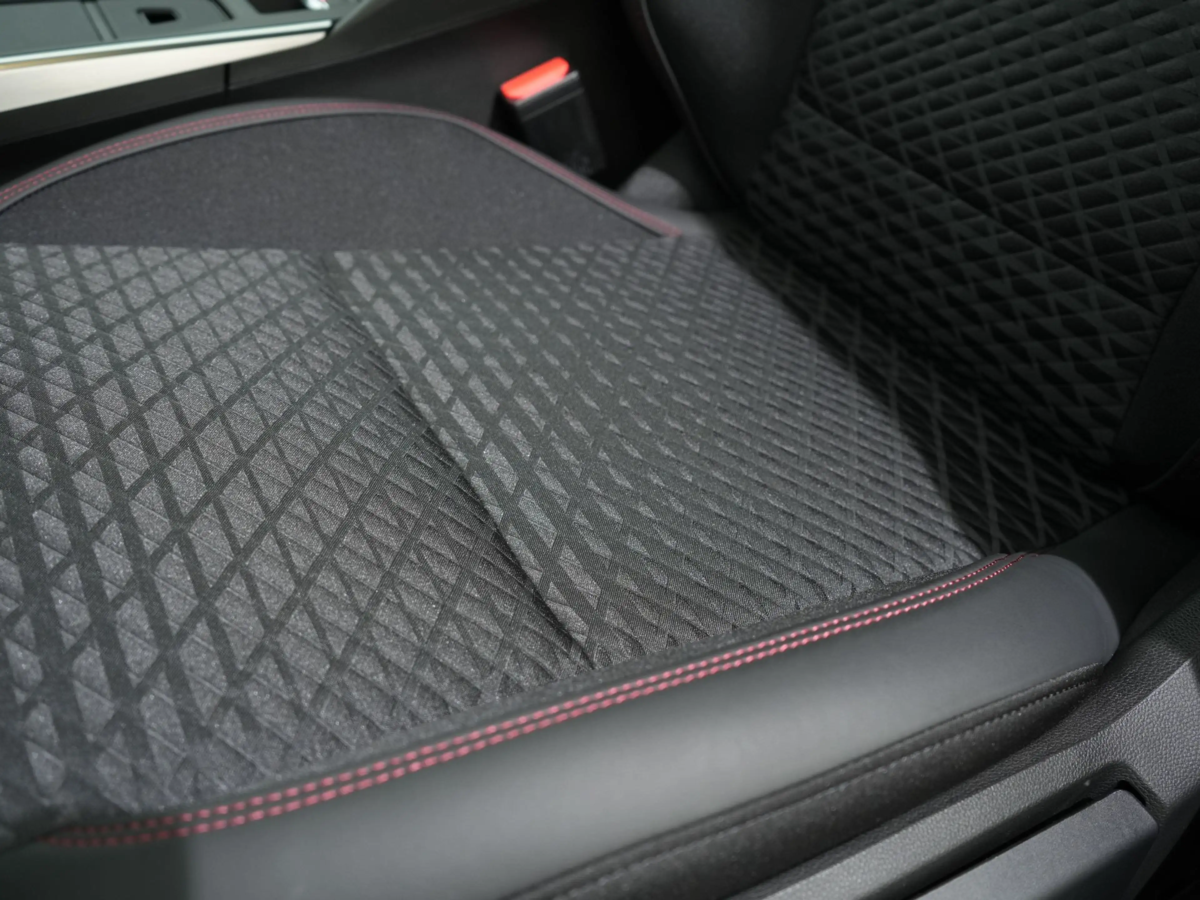 Renault Clio 1.8 HYBRID 160PK TECHNO PREMIUM | Navi | 360 camer — photo 24