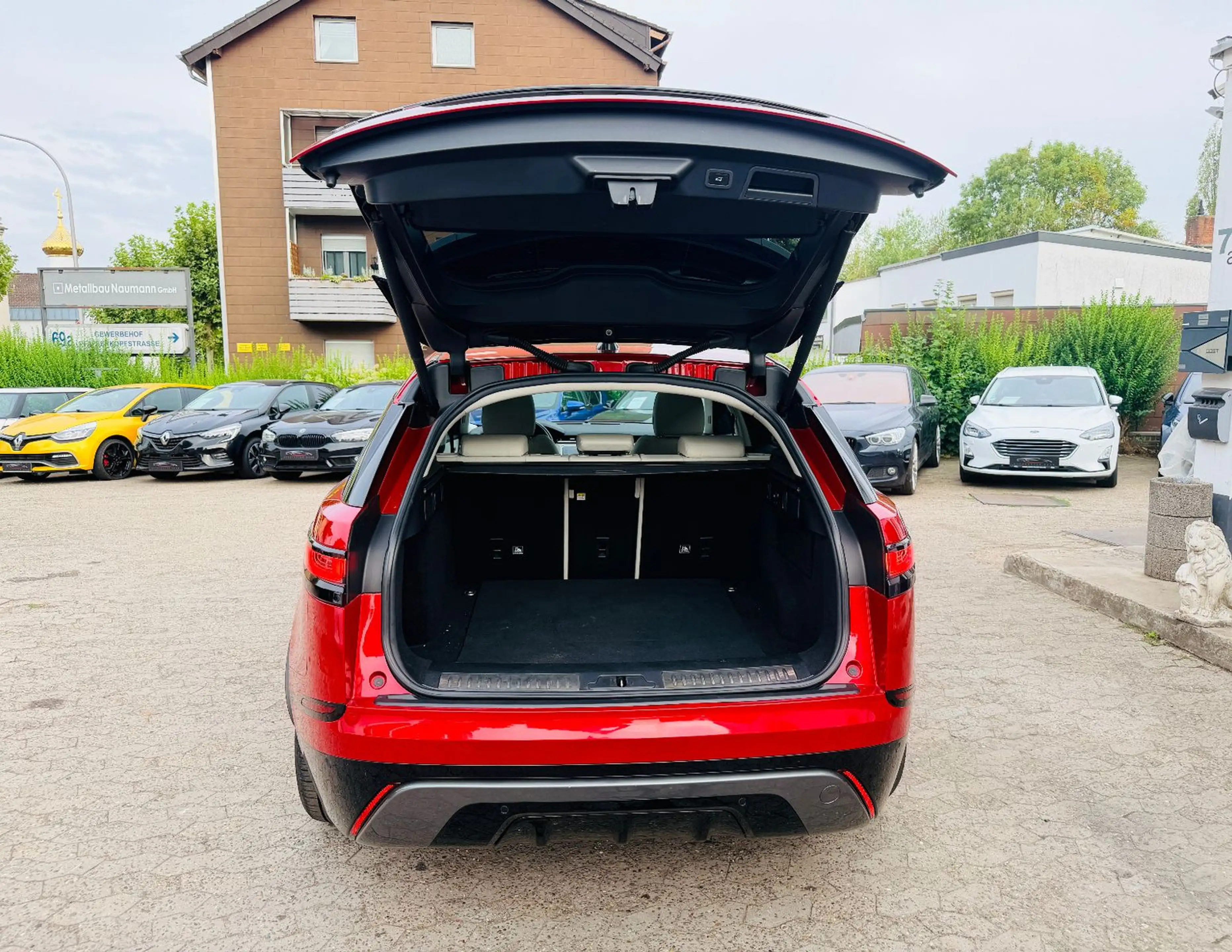 Land Rover Range Rover Velar R-Dynamic S LED Navi 360° Pano — photo 7