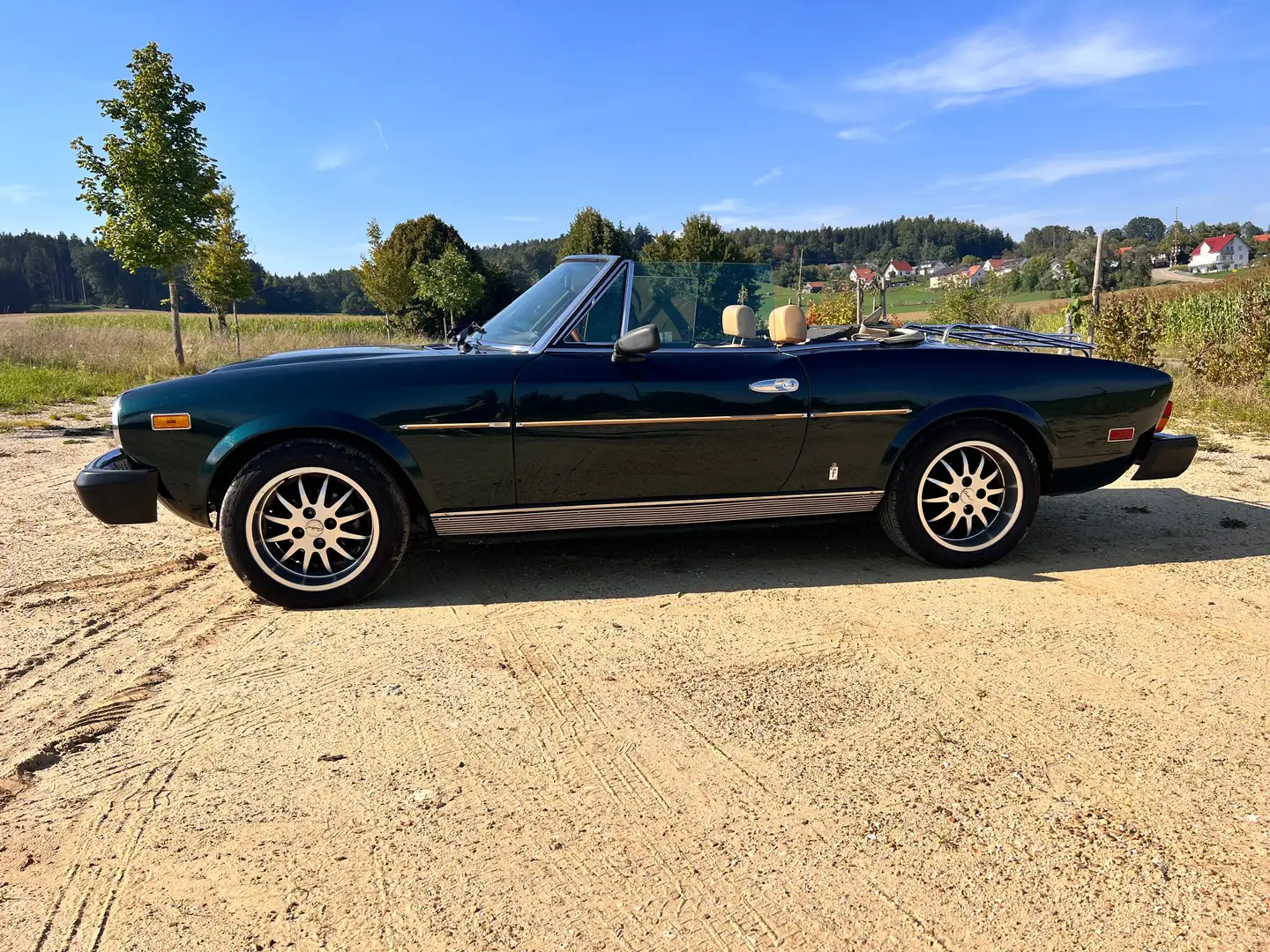 Fiat 124 Spider Grün - 1