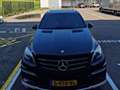 Mercedes-Benz ML 63 AMG SPEEDSHIFT 7G-TRONIC PERFORMANCE PACKAGE DESIGNO.. crna - thumbnail 4