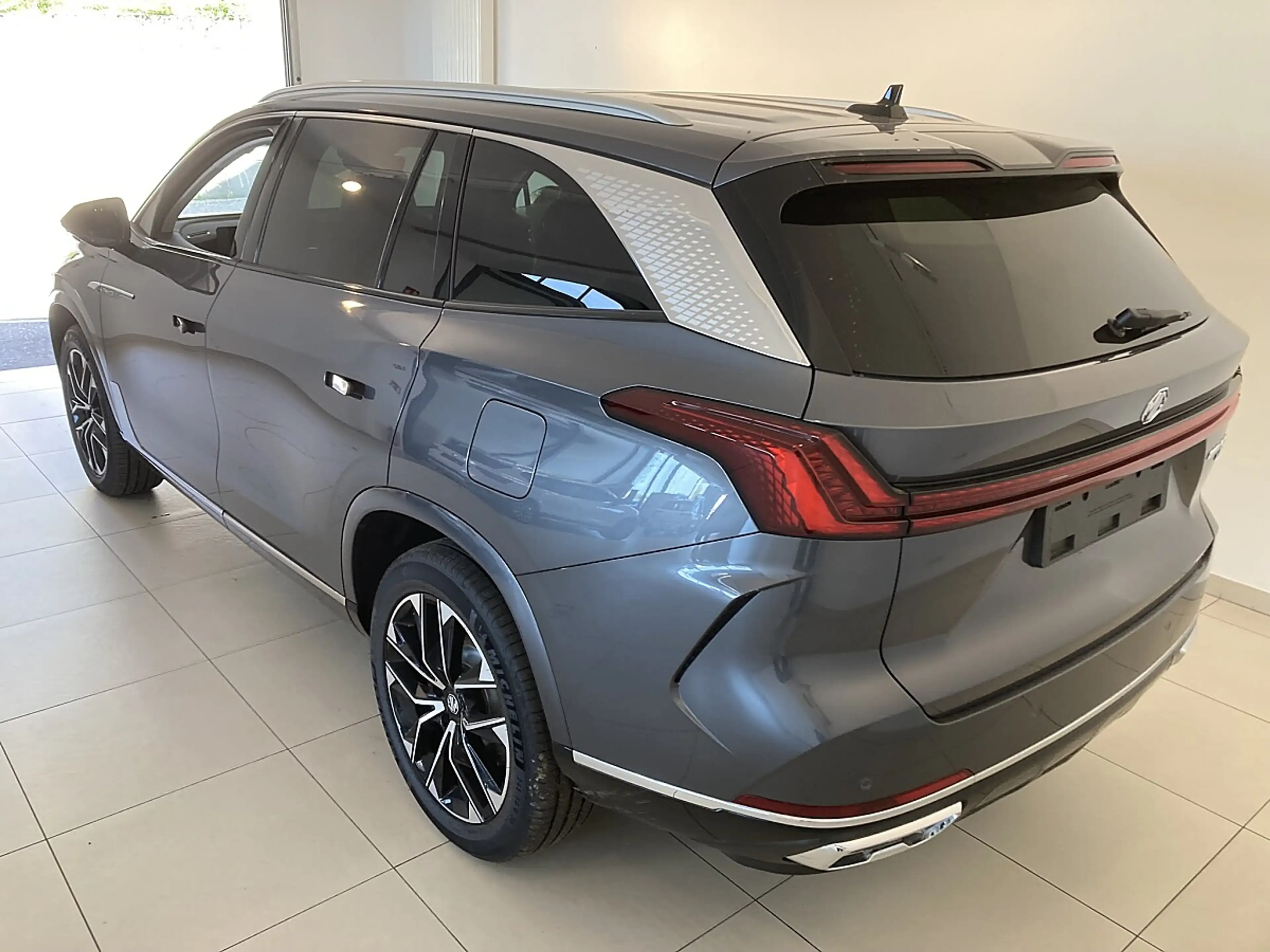 MG MGS9 S9 PHEV Luxury — photo 4