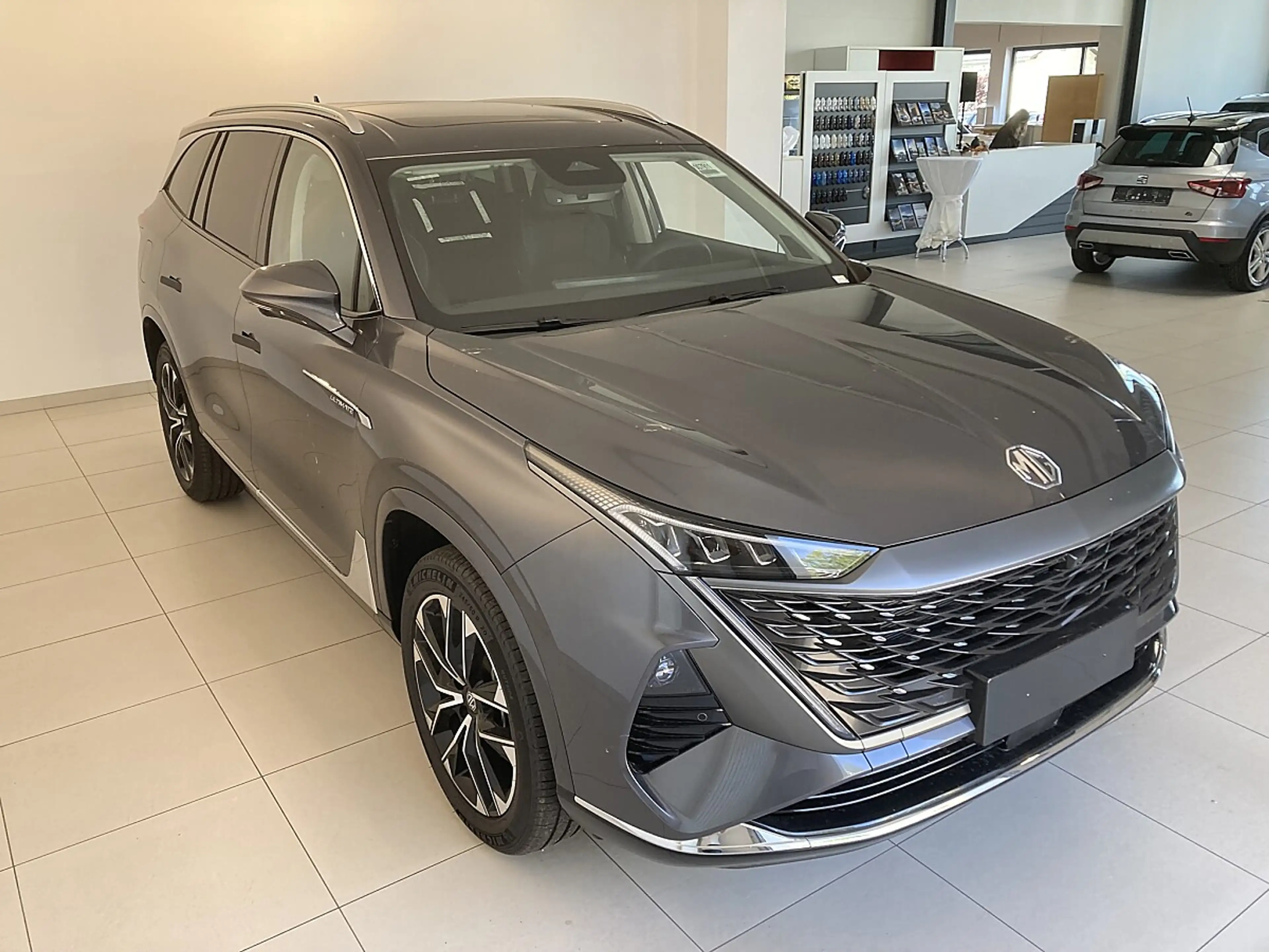 MG MGS9 S9 PHEV Luxury — photo 2