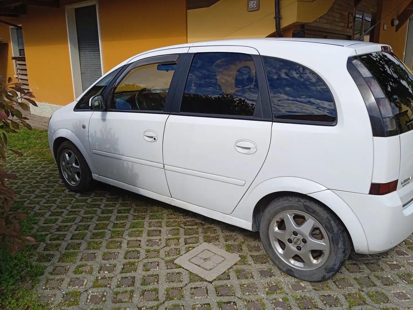 Opel Meriva Meriva I 2003 1.4 16v Enjoy c/esp Bianco - 1
