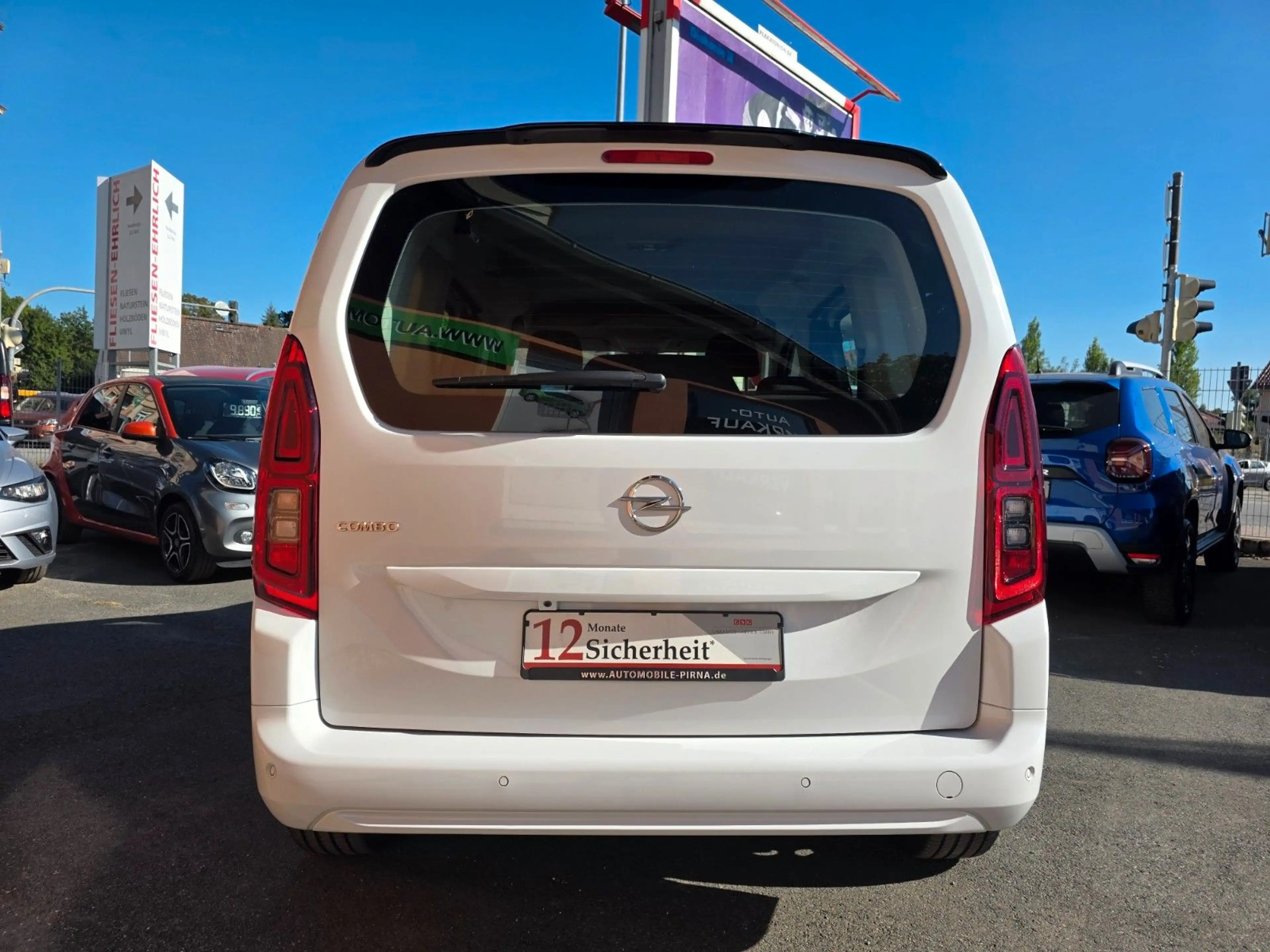 Opel Combo Life E 1.2T *WENiG KM! NAVI/SHZ/CAM — photo 6