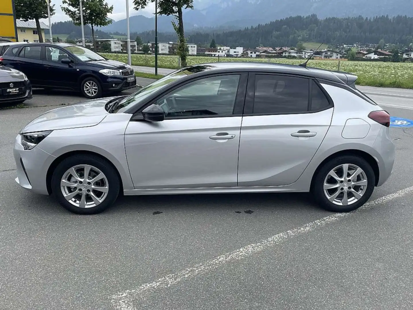 Opel Corsa 1,2 Edition Plateado - 2