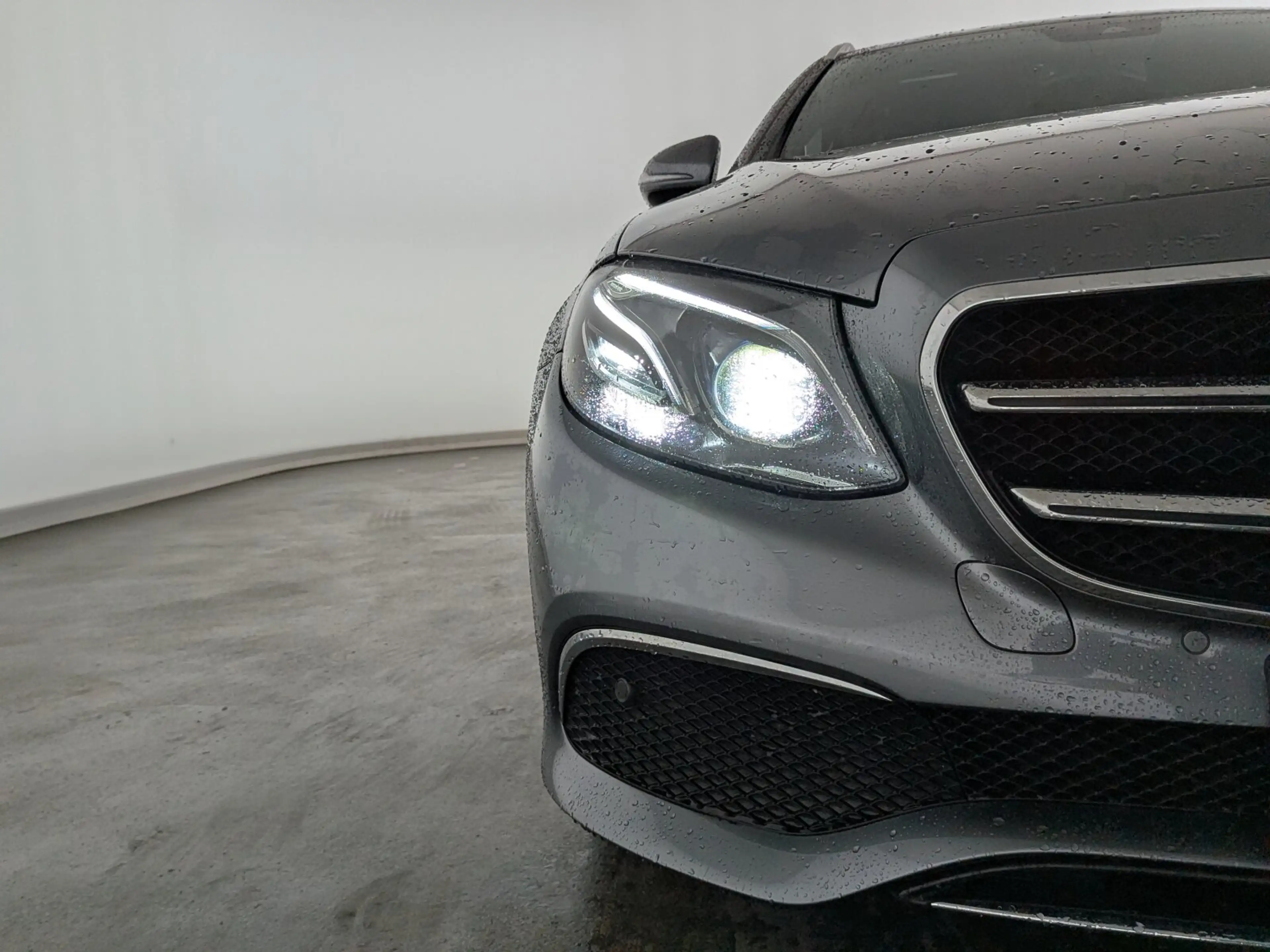 Mercedes-Benz E 450 E 450 T Avantgarde 4Matic LED+NAVI+AHK+SHZ+RFK+ — photo 3