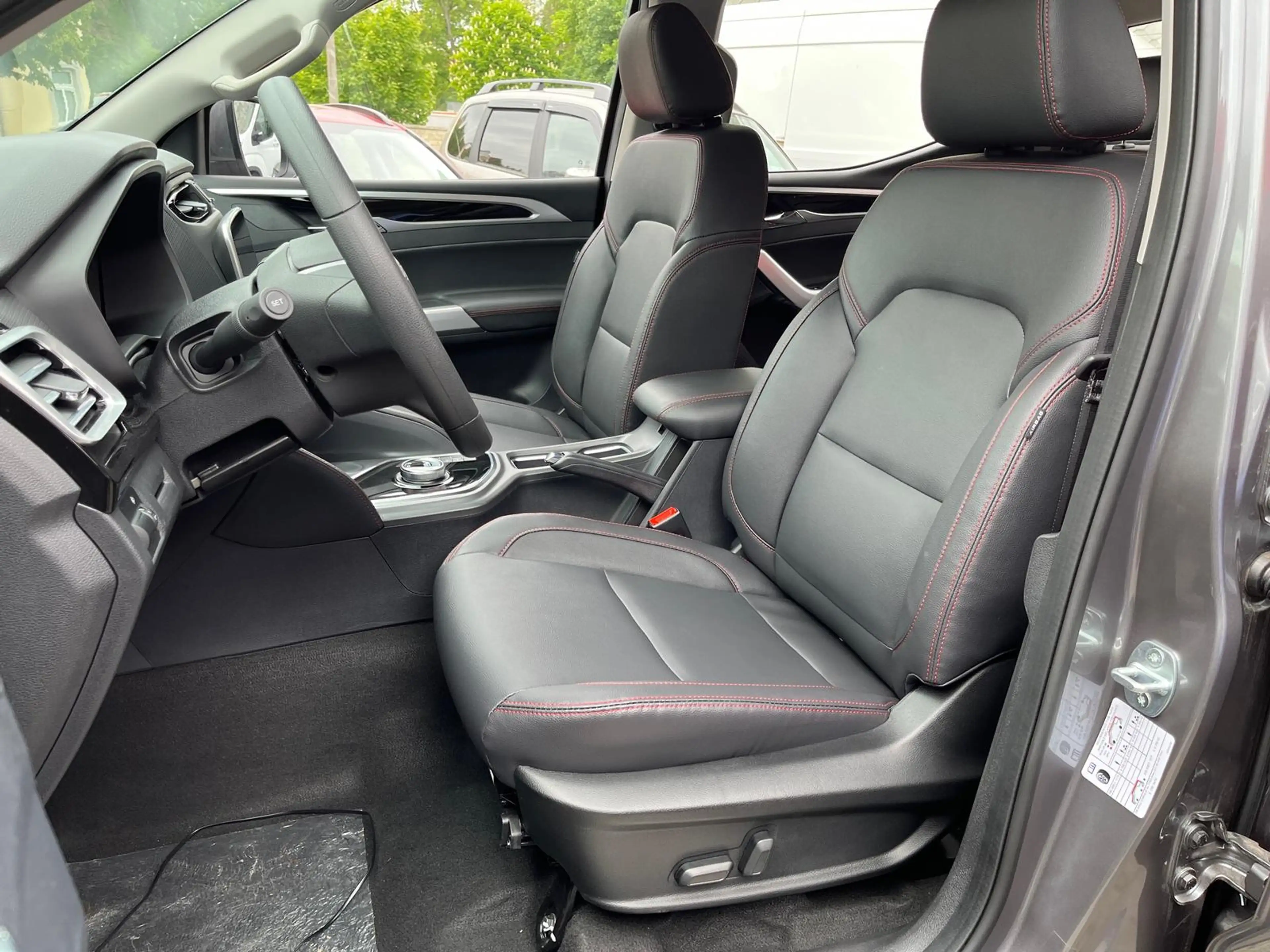 Maxus T90 EV ELITE 89KHW AKKU+ELEKTRO-PICKUP+LAGERND+ — photo 12