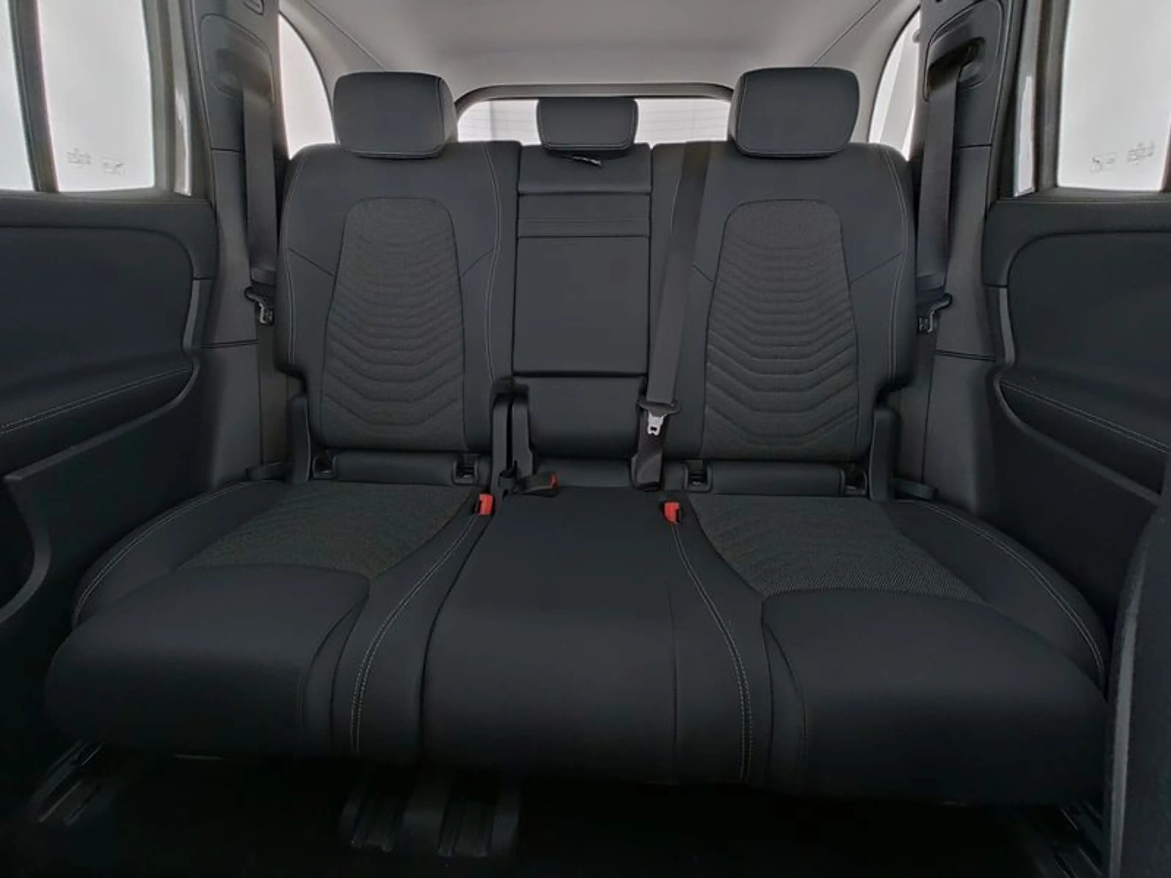 Mercedes-Benz EQB 250 PROGRESSIVE+FAHRASSIST+TOTW+AMBIENTE — photo 8