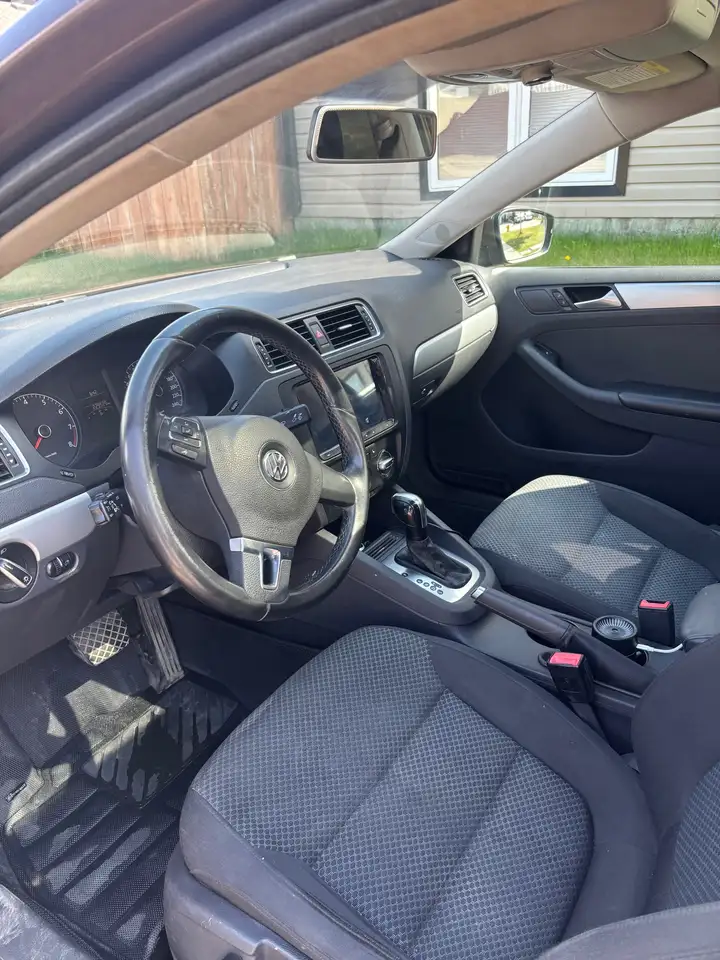 Volkswagen Jetta снимка Volkswagen Jetta