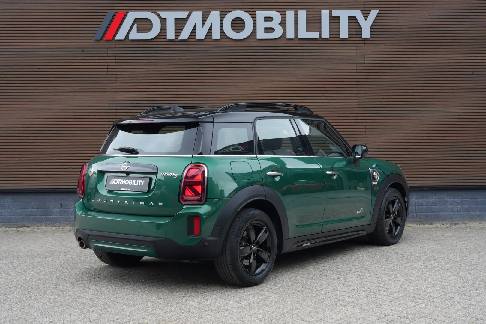 MINI Cooper SE Countryman Mini 2.0 ALL4 Northwood Edition | Panoramadak | He Groen - 2