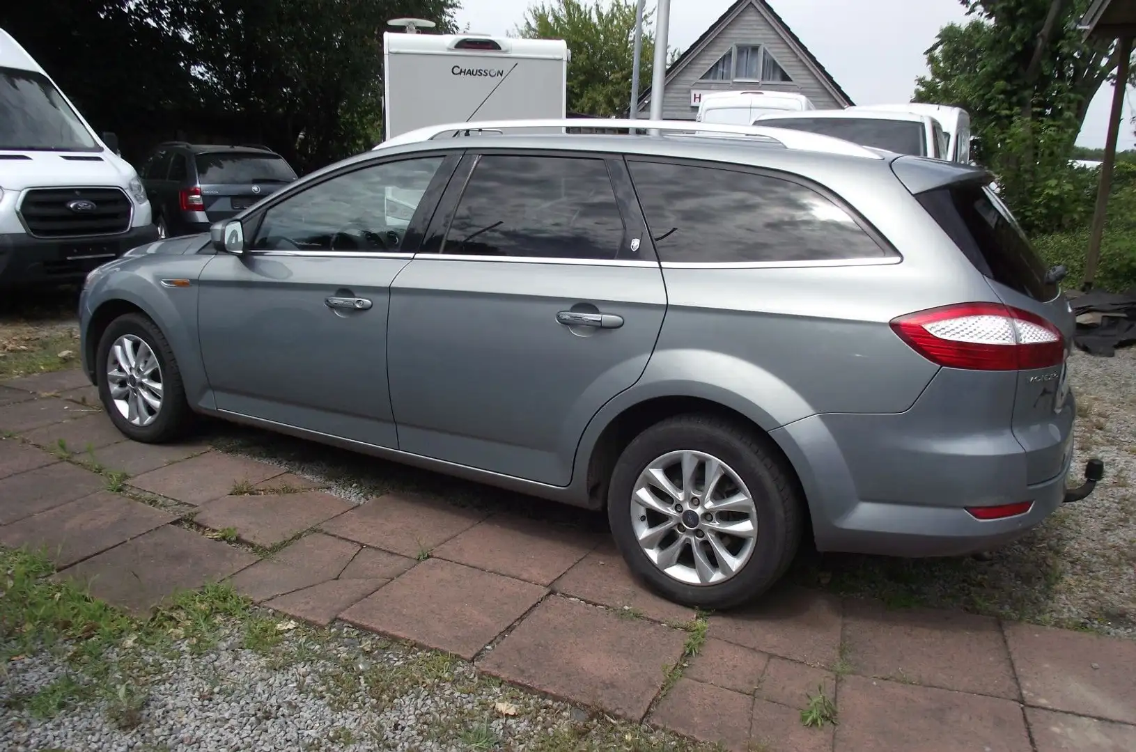 Ford Mondeo Turnier Ghia Argent - 2