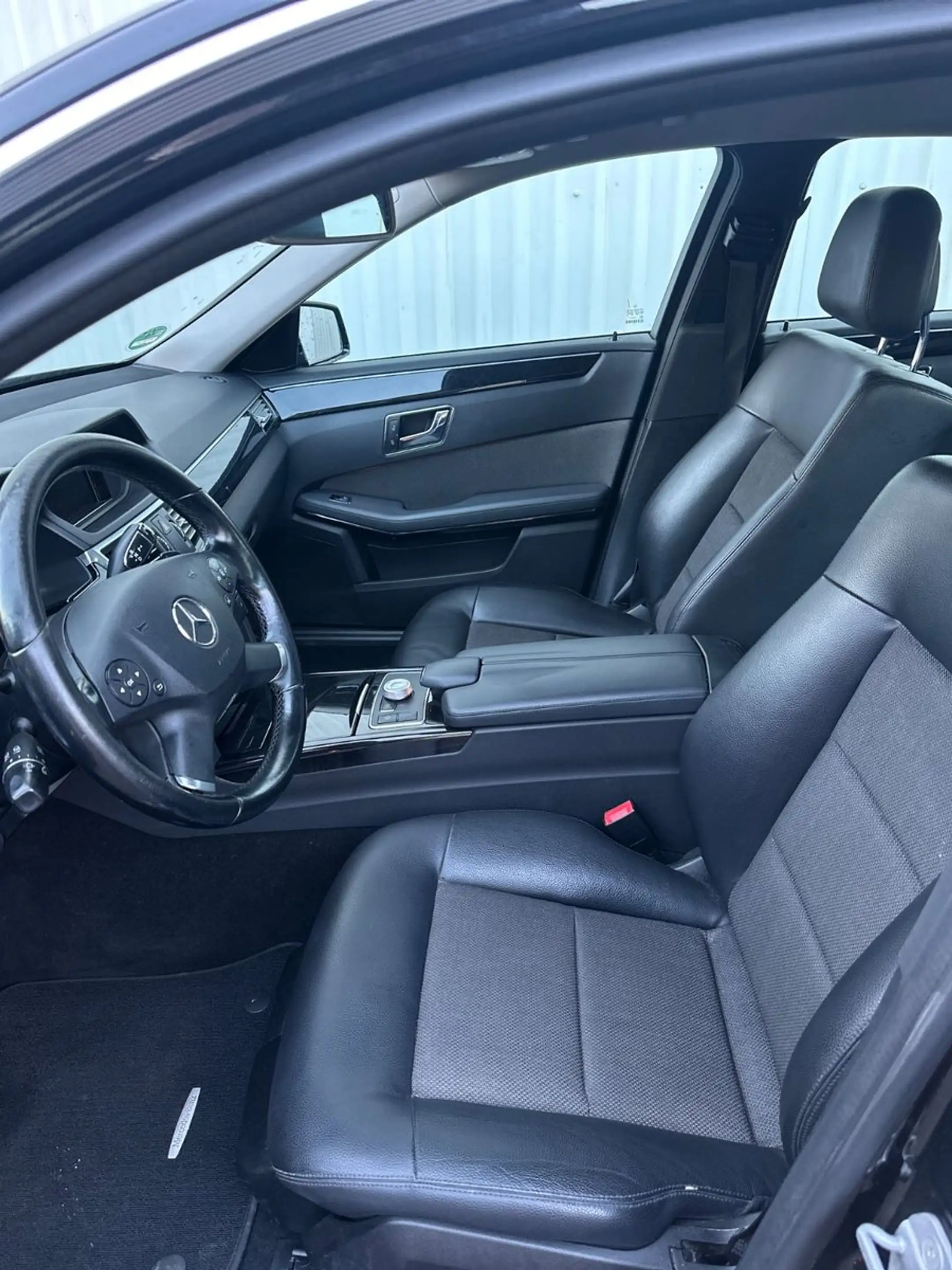 Mercedes-Benz E 220 CDI Limo,Automatik, Guter Zustand Festpreis — photo 11