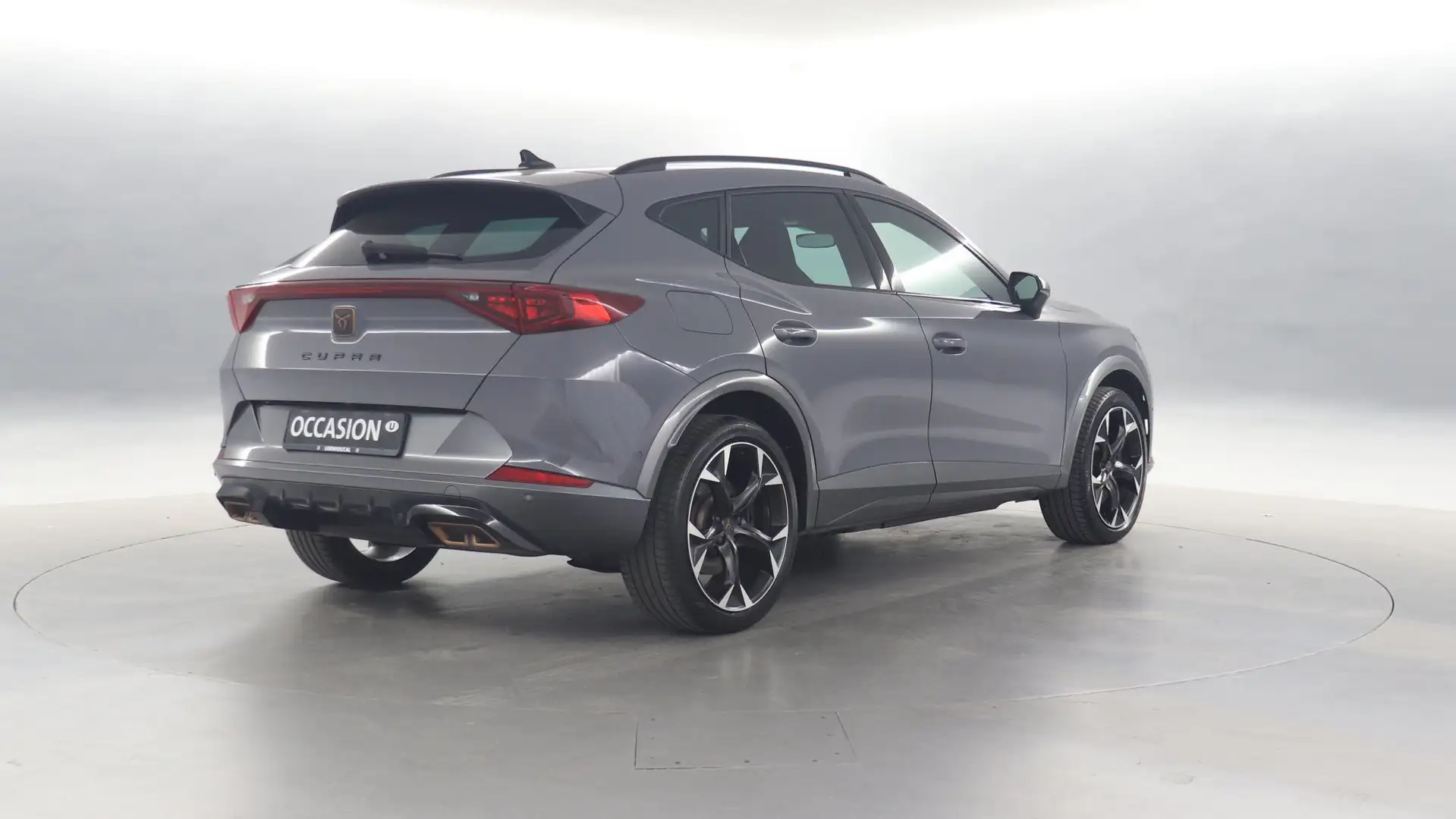 CUPRA Formentor 1.4 TSI eHybrid 245pk PHEV VZ Performance / S-Stuu Grijs - 2