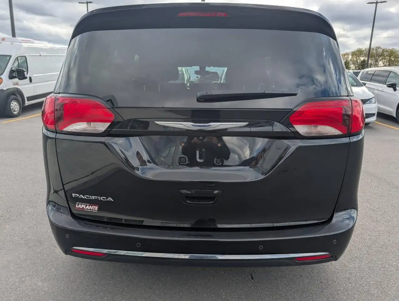 Chrysler Pacifica photo Chrysler Pacifica