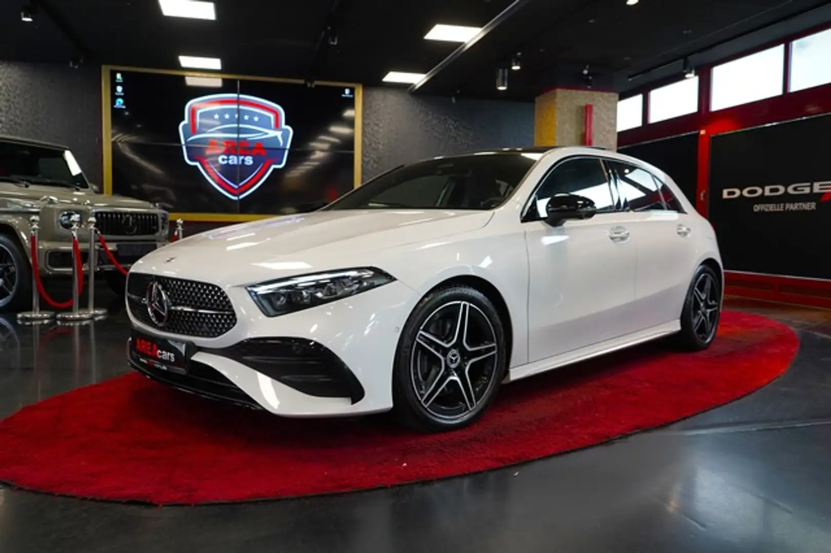 Mercedes-Benz A 220 d FACELIFT AMG 360° PANO LED WIDE MBUX Silver - 2