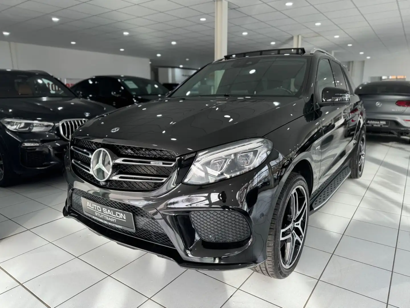 Mercedes-Benz GLE 43 AMG 4M*9G*PANO*H&K*COMAND*360°*AIRMATIC* Fekete - 1