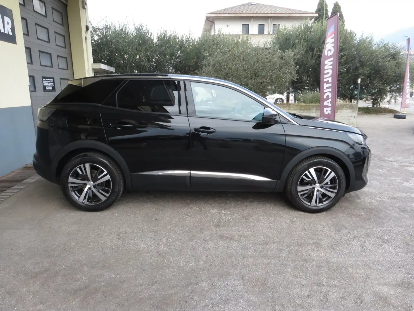 Peugeot 3008 1.5 bluehdi Allure EAT8/full led/adas/navi/keyless Noir - 2