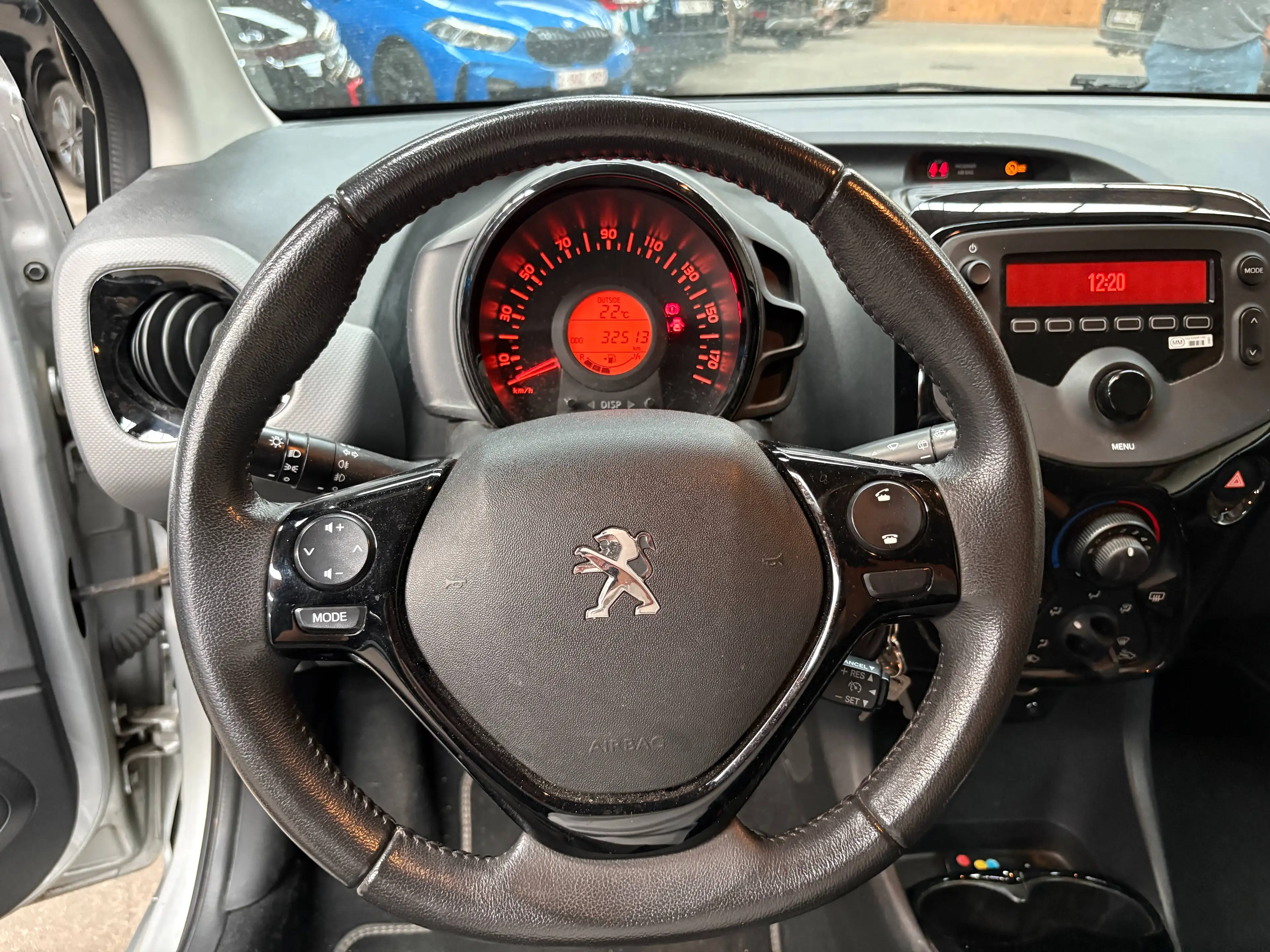 Peugeot 108 1.0 VTi Style /@SERVICARS WAREMME / MOTEUR TOYOTA / CLIMATISATION / CRUISE / GARANTIE 12 MOIS — photo 14