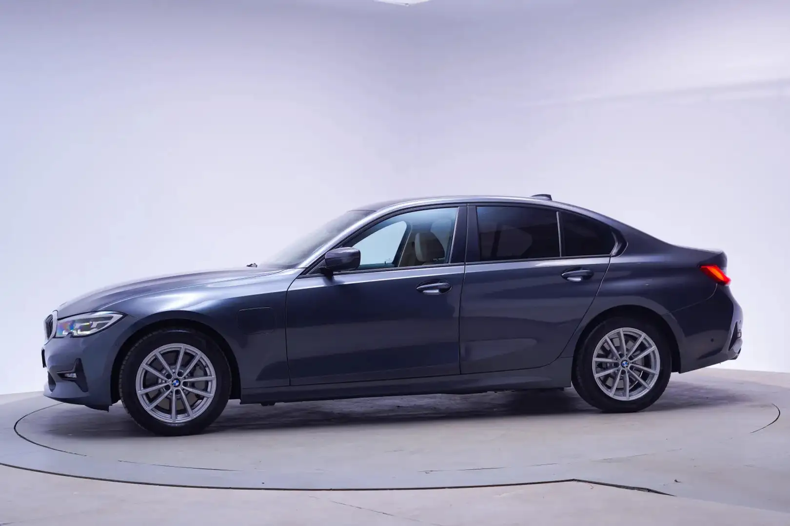 BMW 330 3-serie 330e 292pk High Executive Aut. [ Leder Ada Grijs - 2