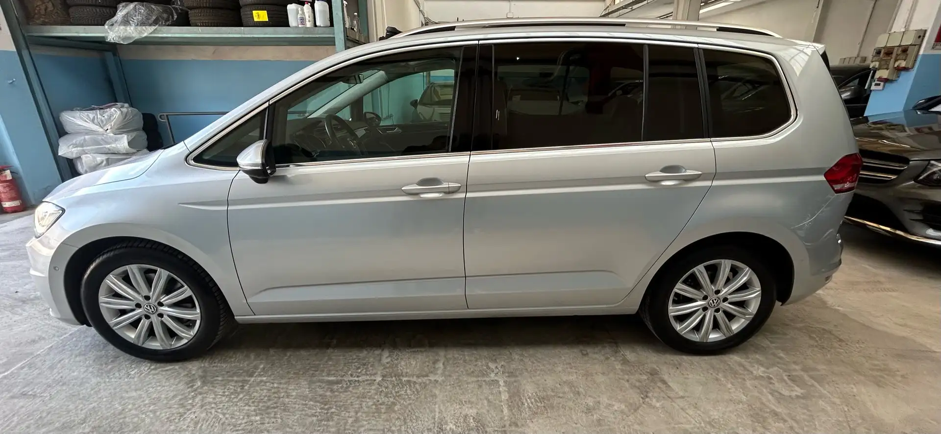 Volkswagen Touran 2.0 tdi Highline dsg Argento - 2