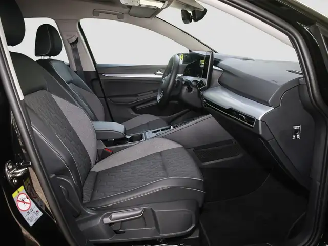 Volkswagen Golf view 9
