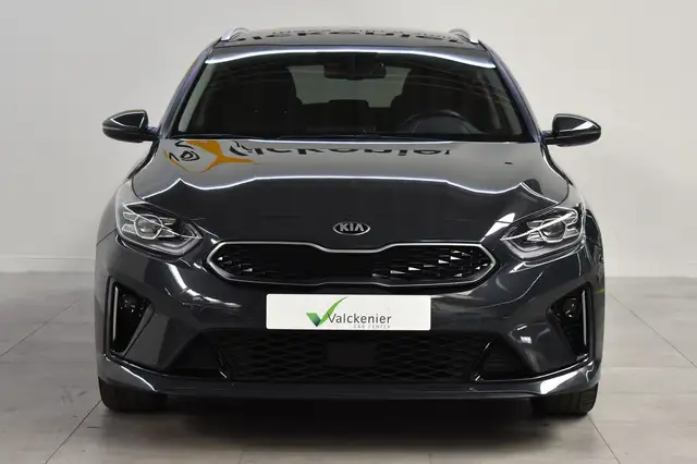 Kia Ceed view 2