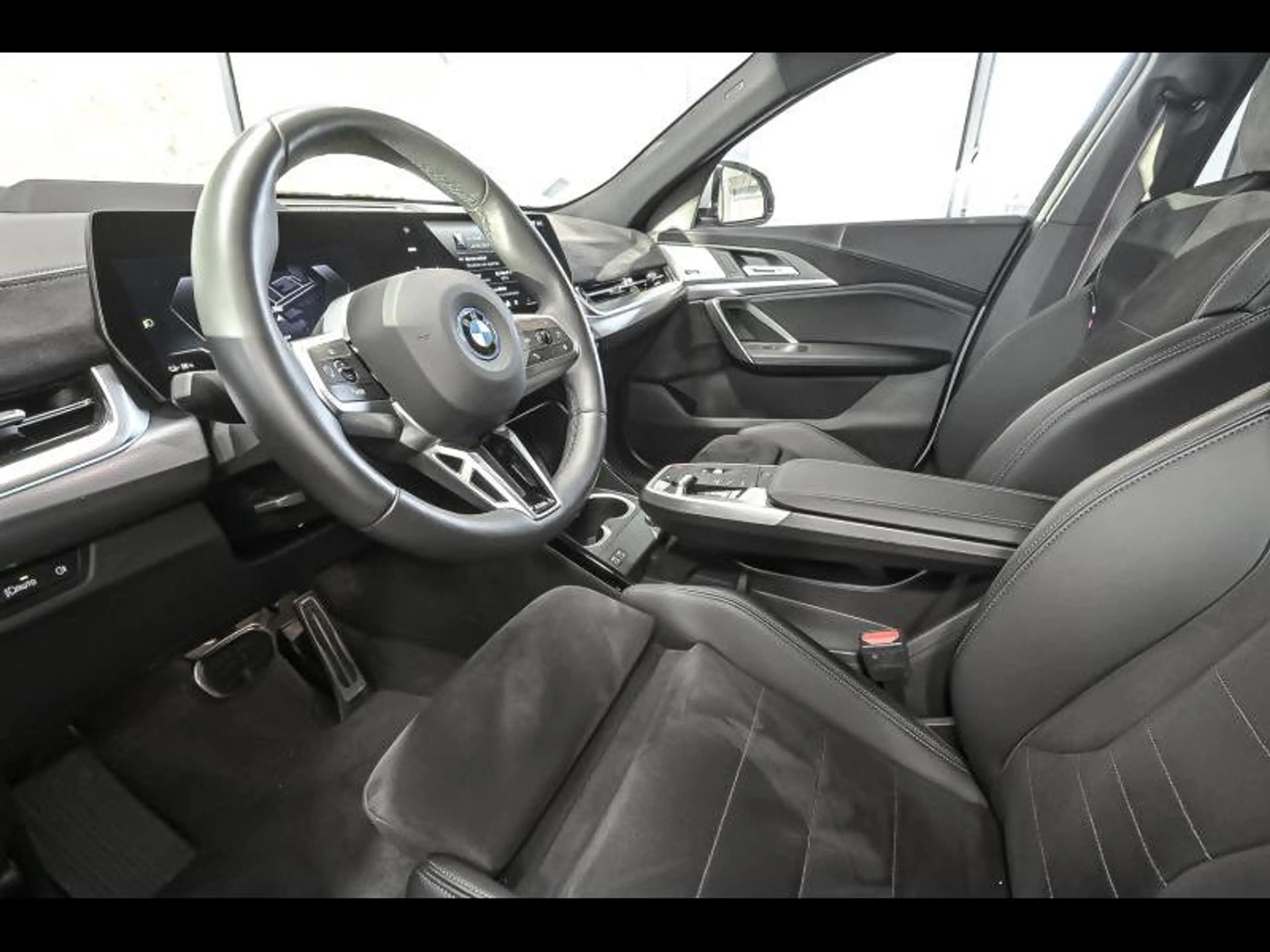 BMW iX2 xDrive30|MsportPro|Hud|360Cam|Pano — photo 5