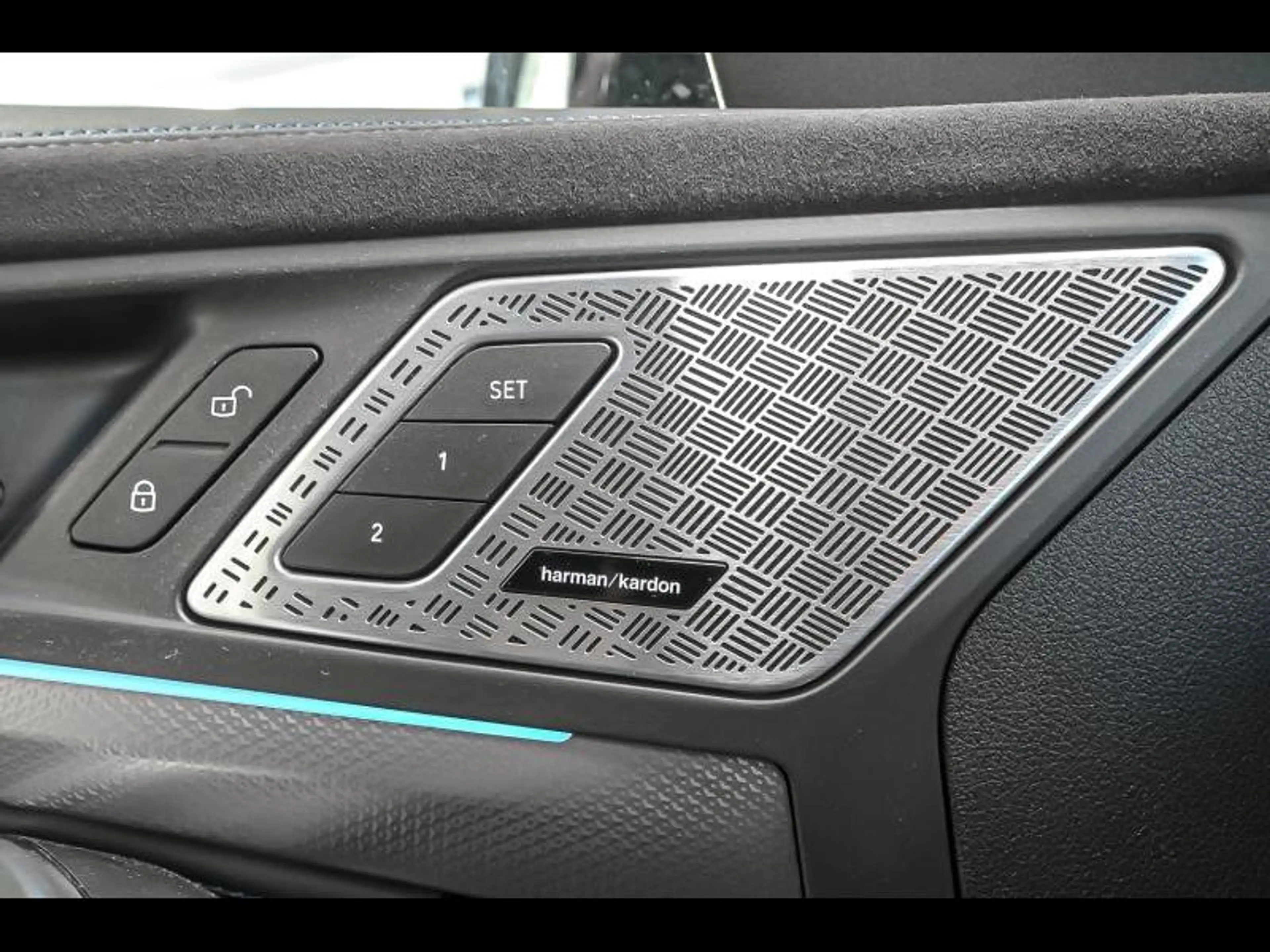 BMW iX2 xDrive30|MsportPro|Hud|360Cam|Pano — photo 14