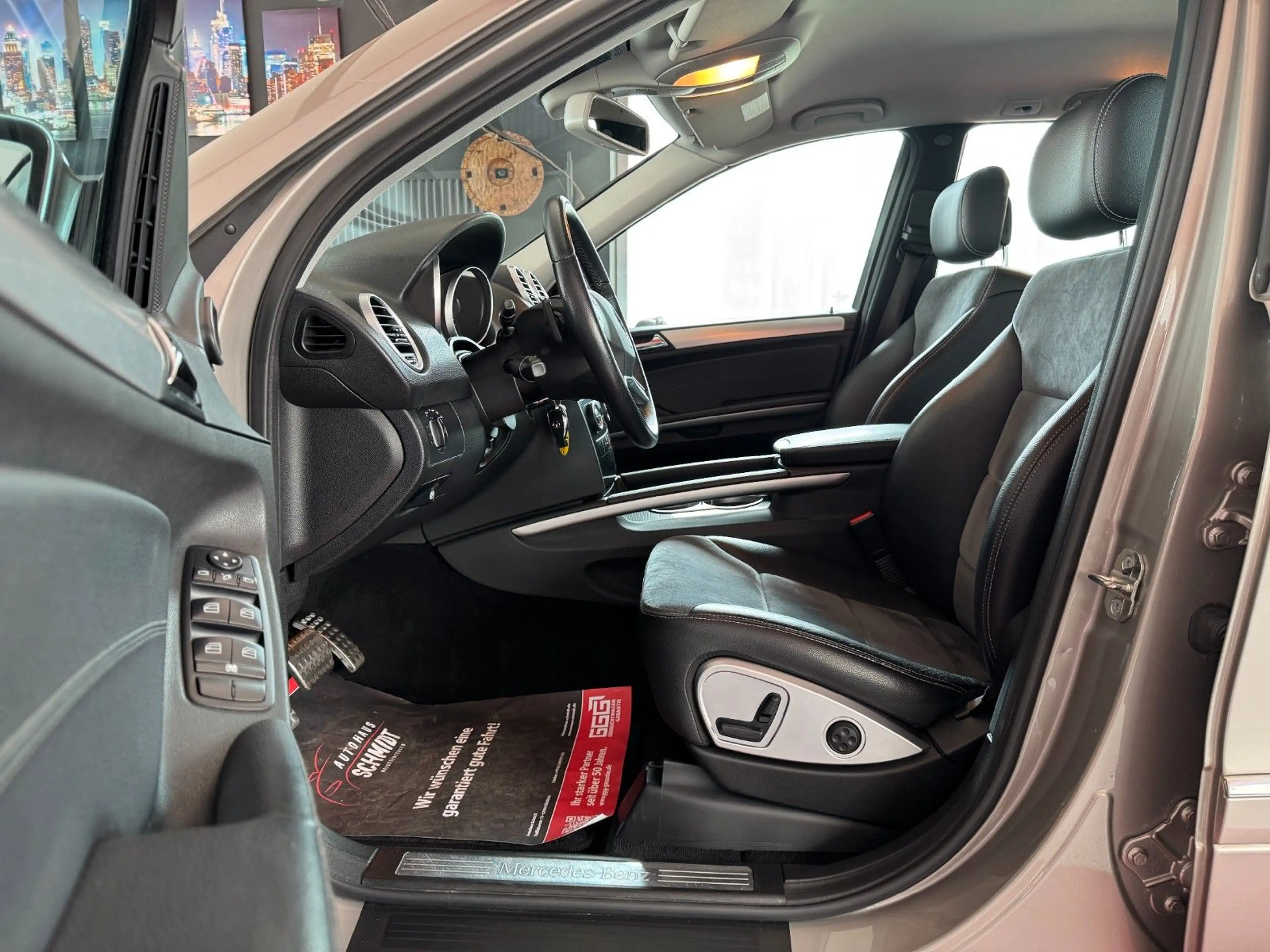 Mercedes-Benz ML 320 ML320CDI Mopf 4Matic AHK Kamera Airmatic Sportp — photo 10