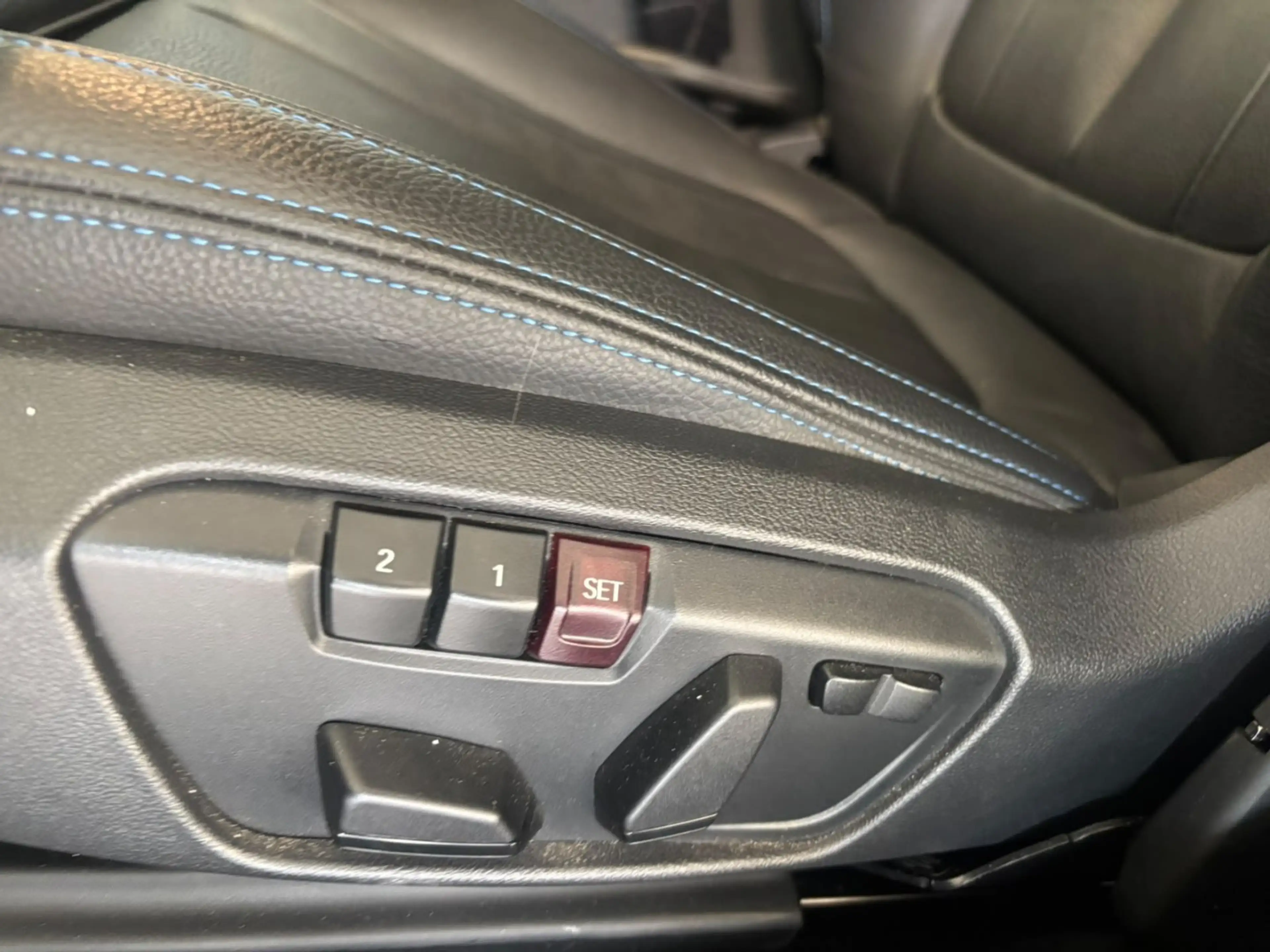 BMW X2 xDrive M35 i *PANO/H&K/MEMORY/KAMERA* — photo 13