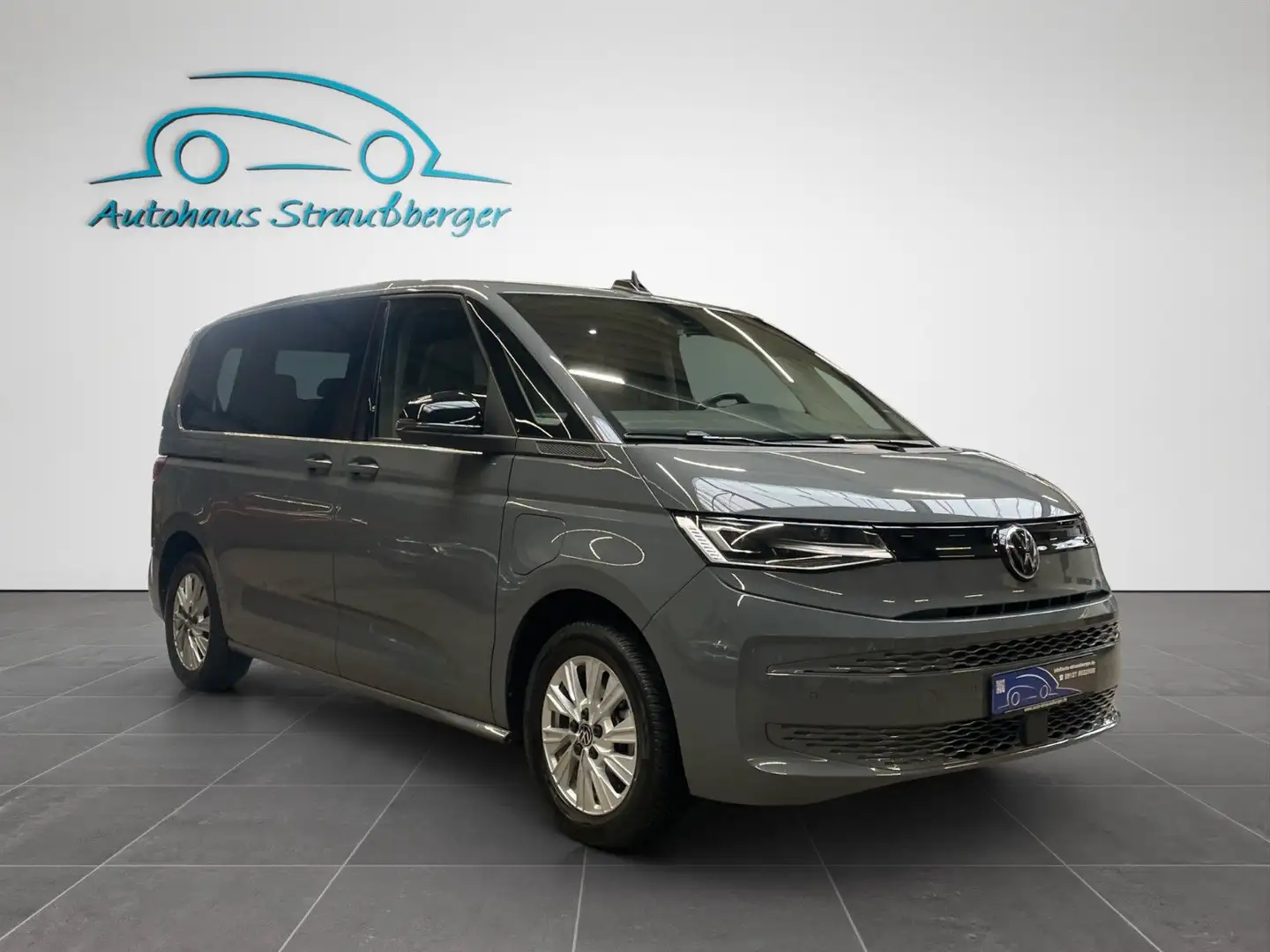 Volkswagen T7 Multivan /AHK/STH/IQ-Light/Pano/Easy Open Gris - 2