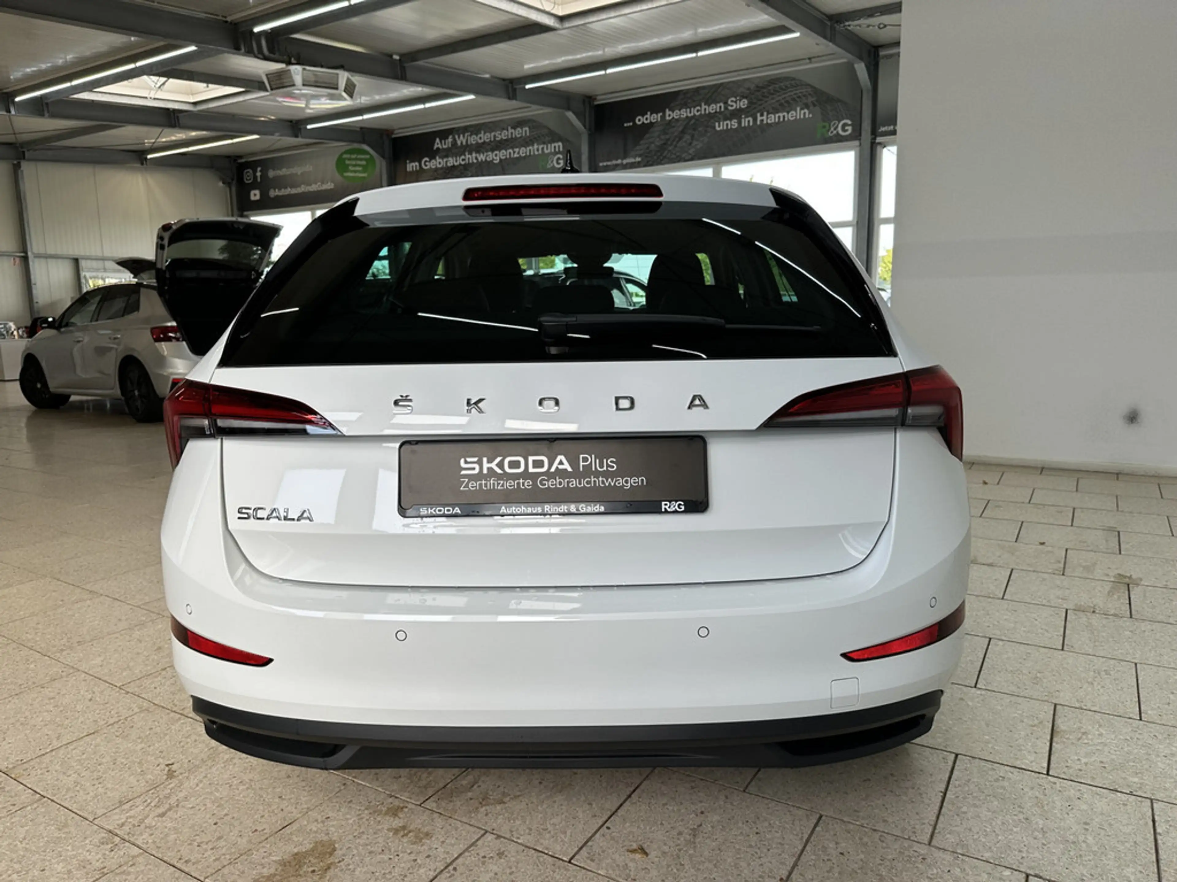 Skoda Scala 1.0 TSI DSG Style PDC SHZ NAVI LED — photo 6