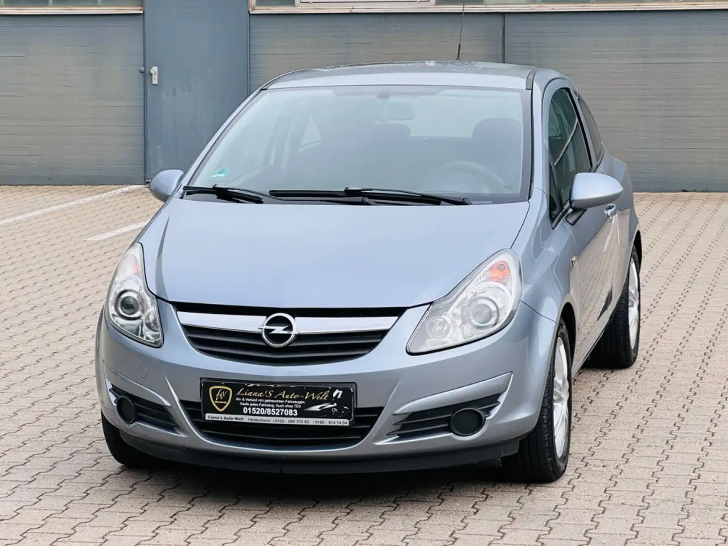 Opel Corsa D Limited Edition Klima Tüv/Au 02.2025 Gris - 2