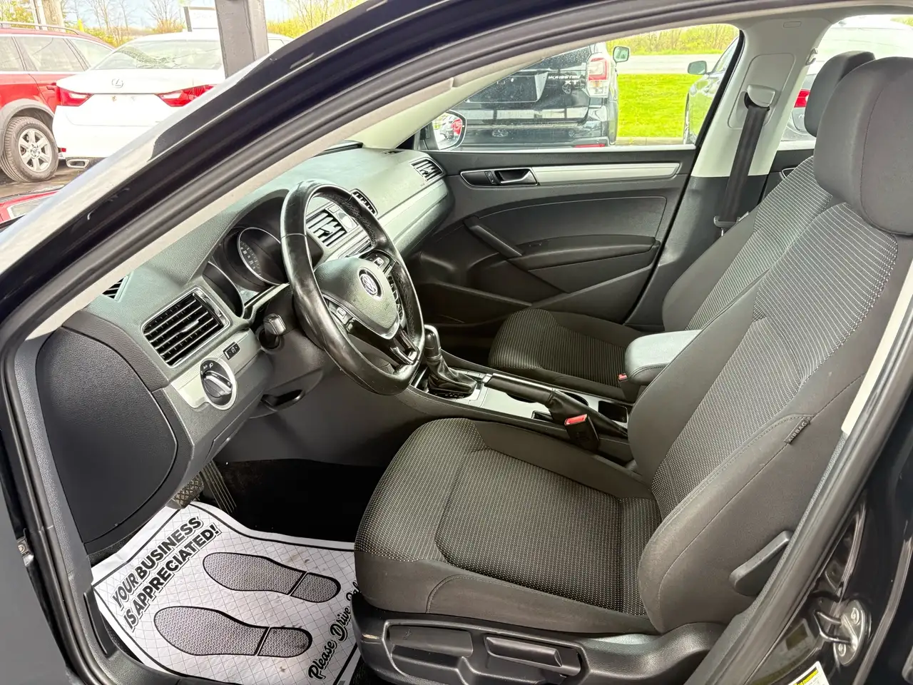 Volkswagen Passat снимка Volkswagen Passat