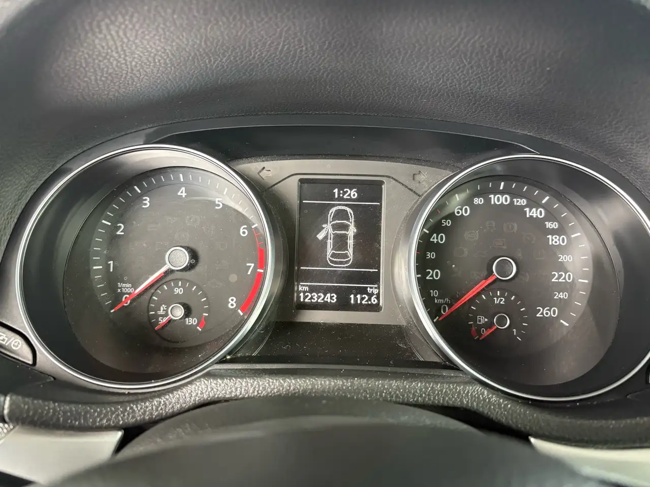 Volkswagen Passat снимка Volkswagen Passat