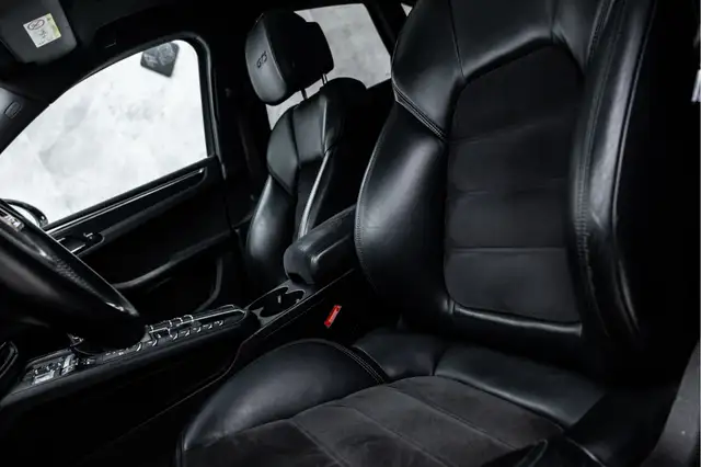 Porsche Macan view 27