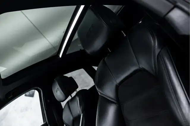 Porsche Macan view 25