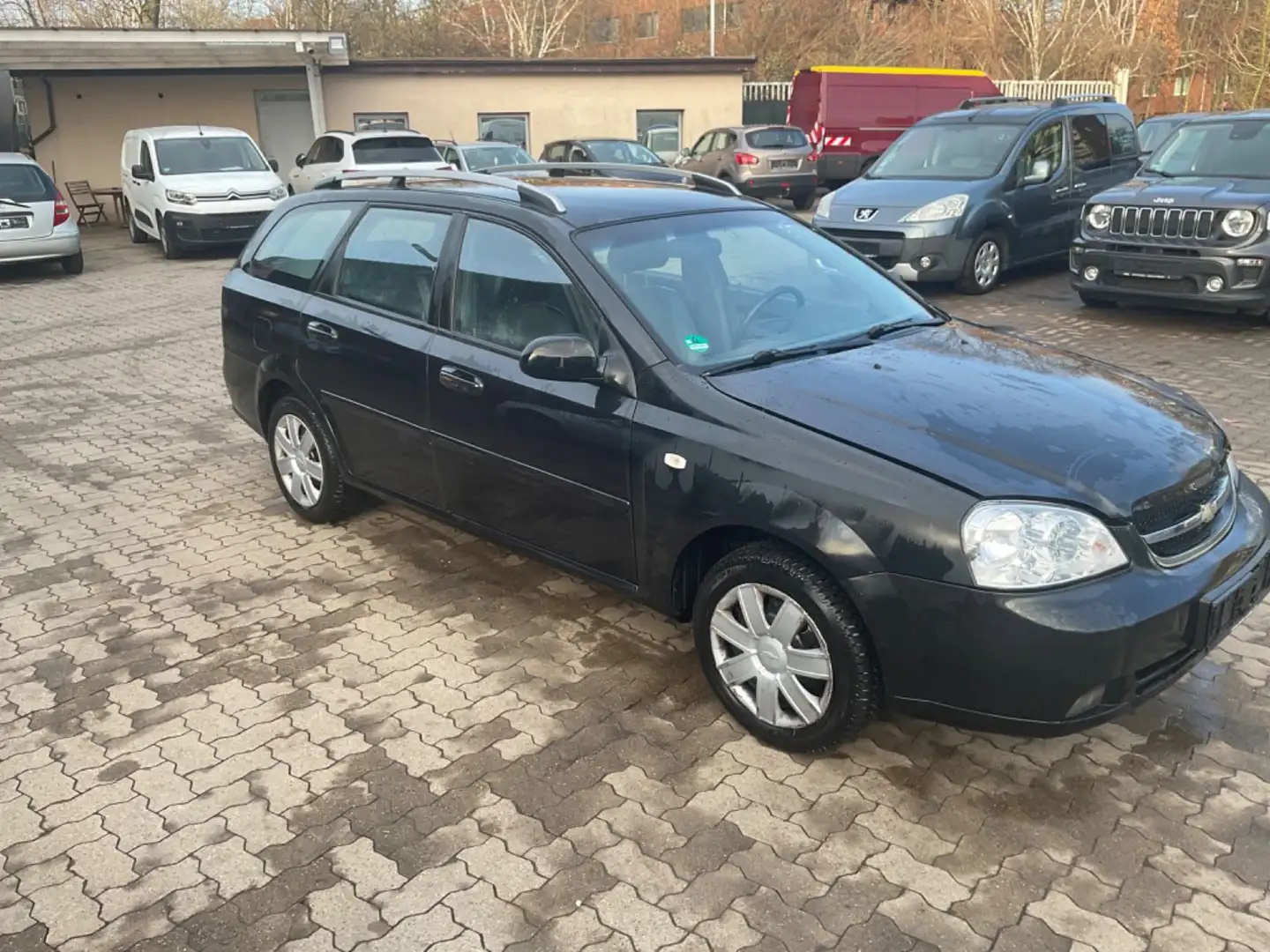 Chevrolet Nubira Wagon SE TÜV 11.2026 Schwarz - 1
