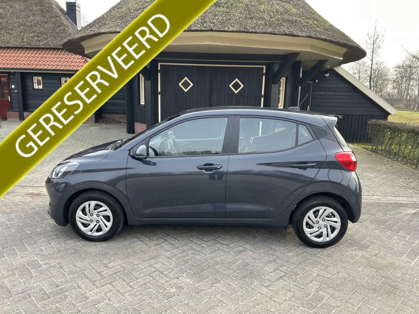 Hyundai i10 1.0 Comfort Cruise App Led Nap Gris - 1