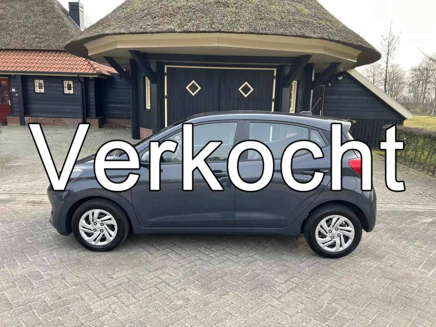 Hyundai i10 1.0 Comfort Cruise App Led Nap Gris - 1