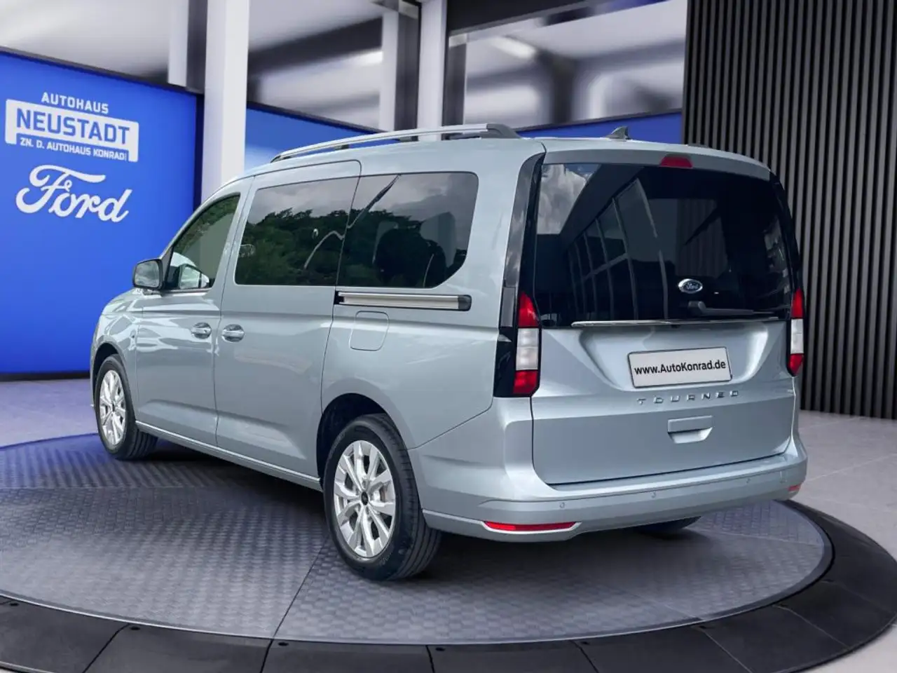 Ford Tourneo Connect Grand 1.5 EcoBoost Aut. TITANIUM*7-Sitze* 6
